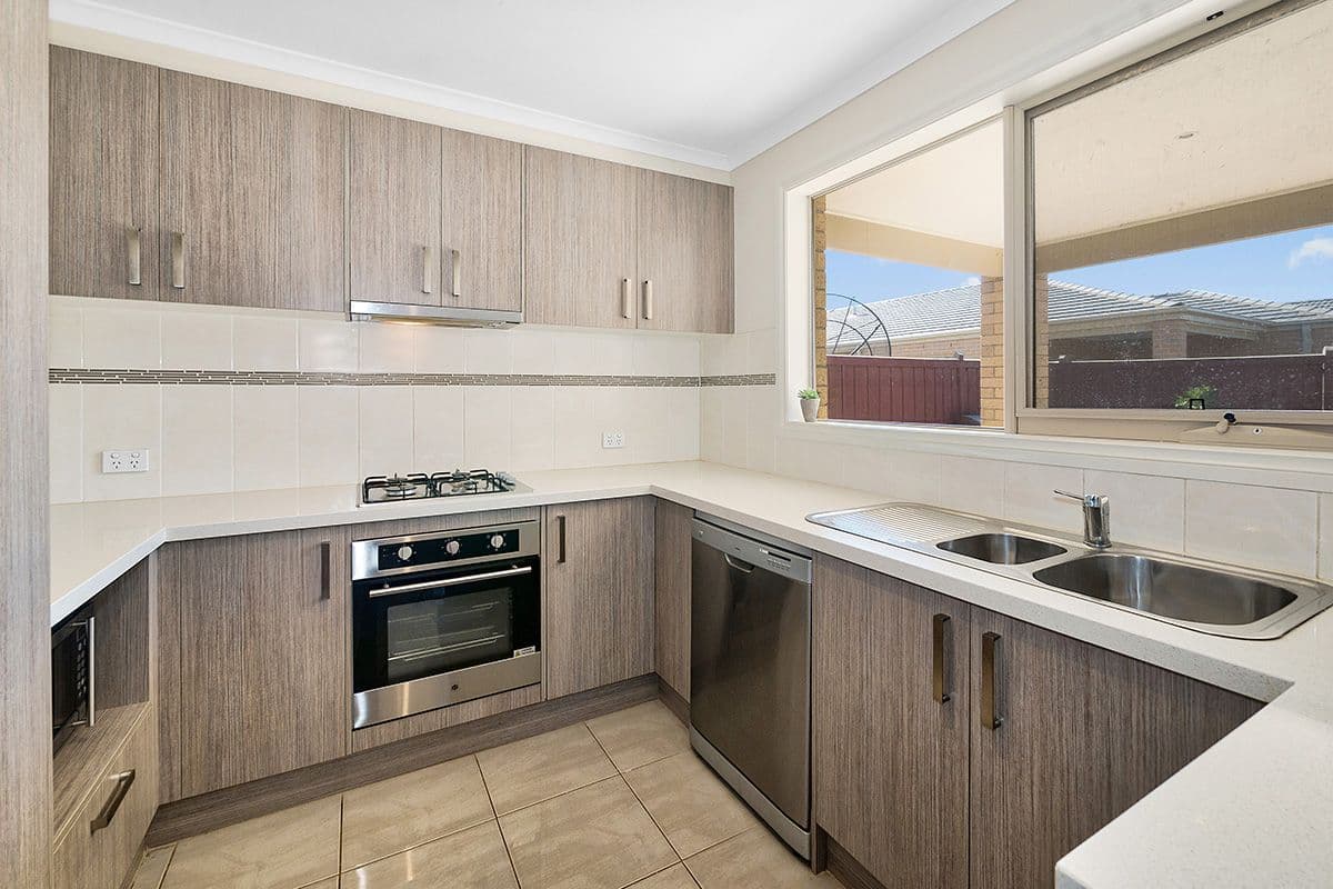 5 Frankland Street, Cranbourne East VIC 3977, Cranbourne East - Thumbnail 7