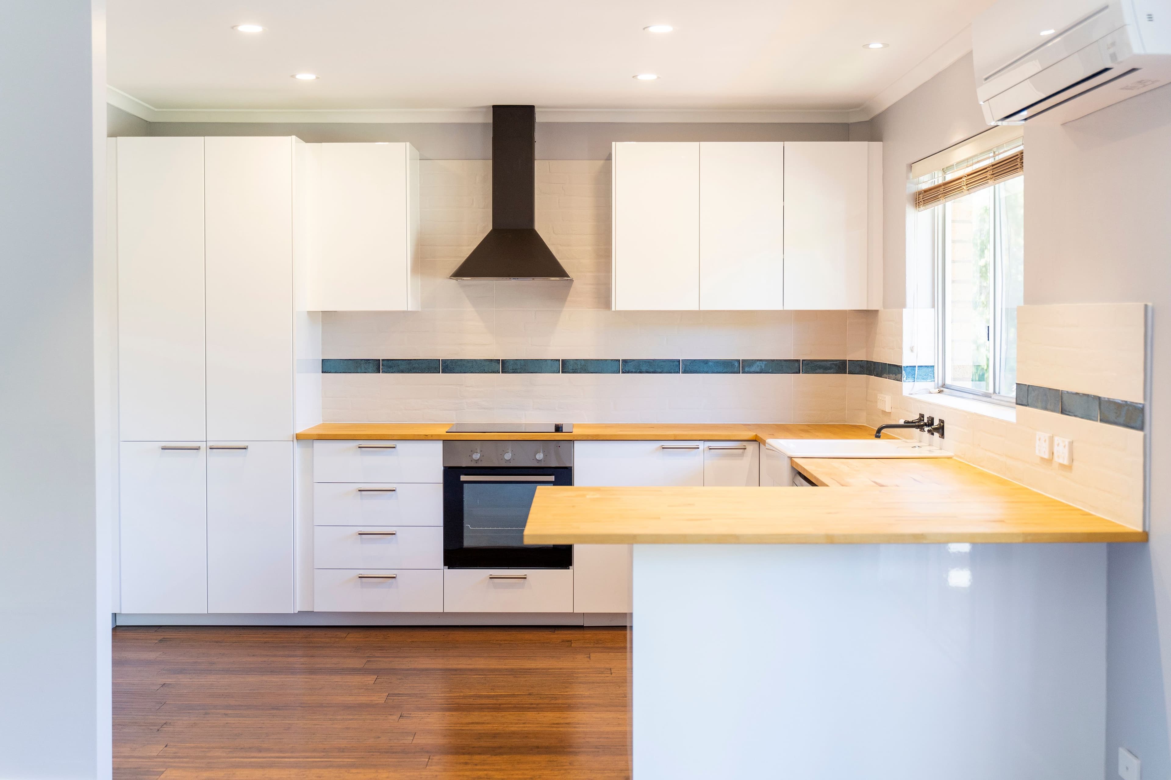 60 Trinculo Place, Queanbeyan East NSW 2620, Queanbeyan East - Thumbnail 2