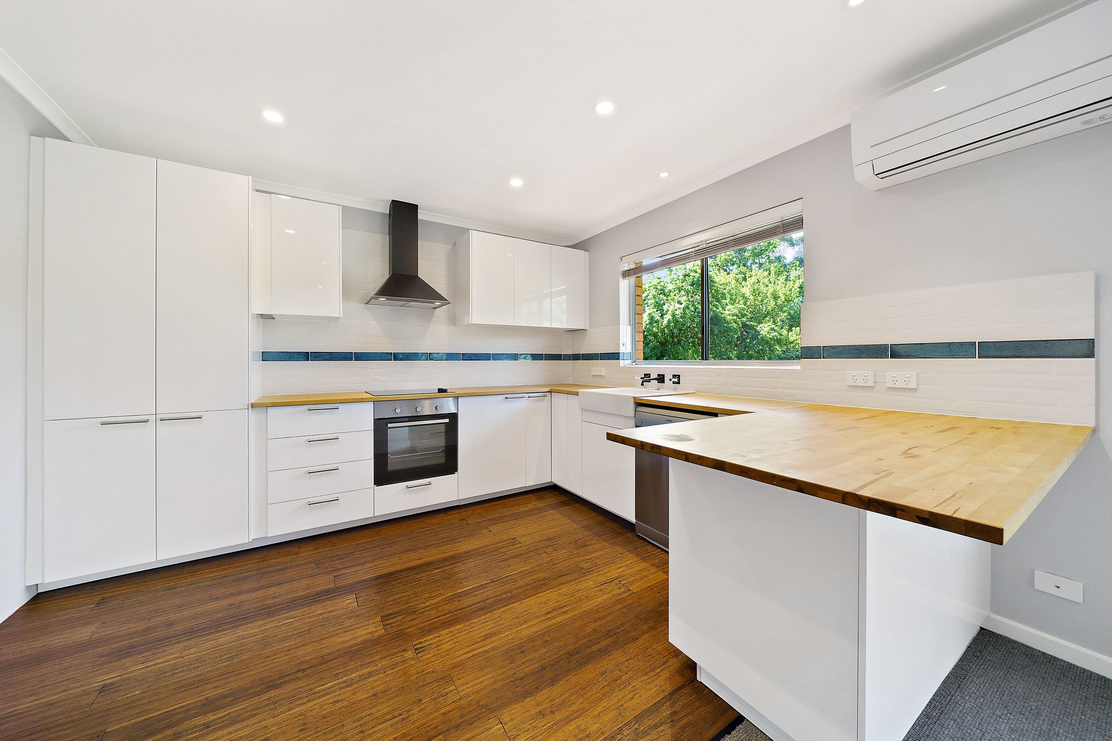 60 Trinculo Place, Queanbeyan East NSW 2620, Queanbeyan East - Thumbnail 3