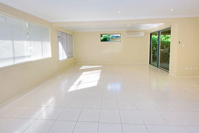 31 Kooringal Drive, JINDALEE QLD 4074, Jindalee - Thumbnail 3
