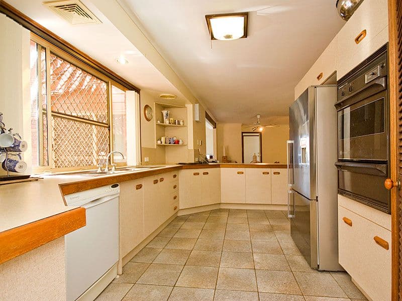 1 Rusa Court, CHERMSIDE WEST QLD 4032, Chermside West - Thumbnail 5