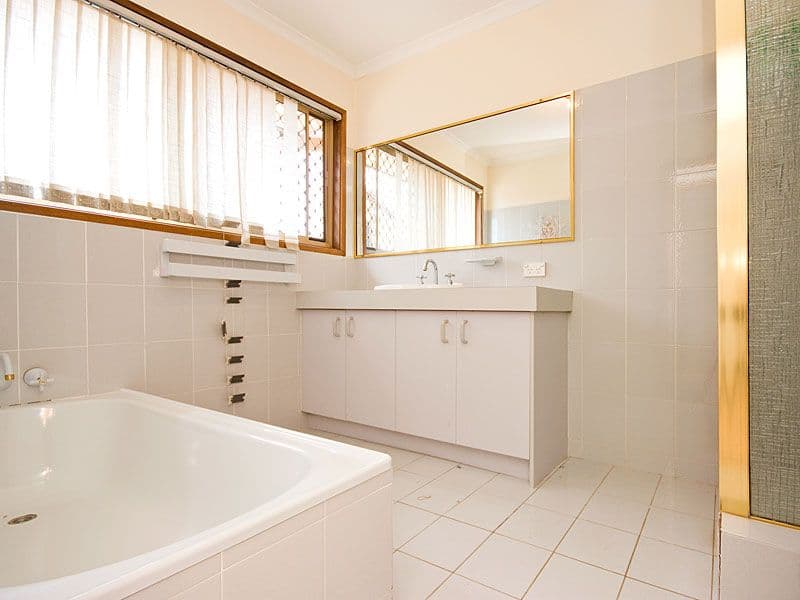 1 Rusa Court, CHERMSIDE WEST QLD 4032, Chermside West - Thumbnail 8