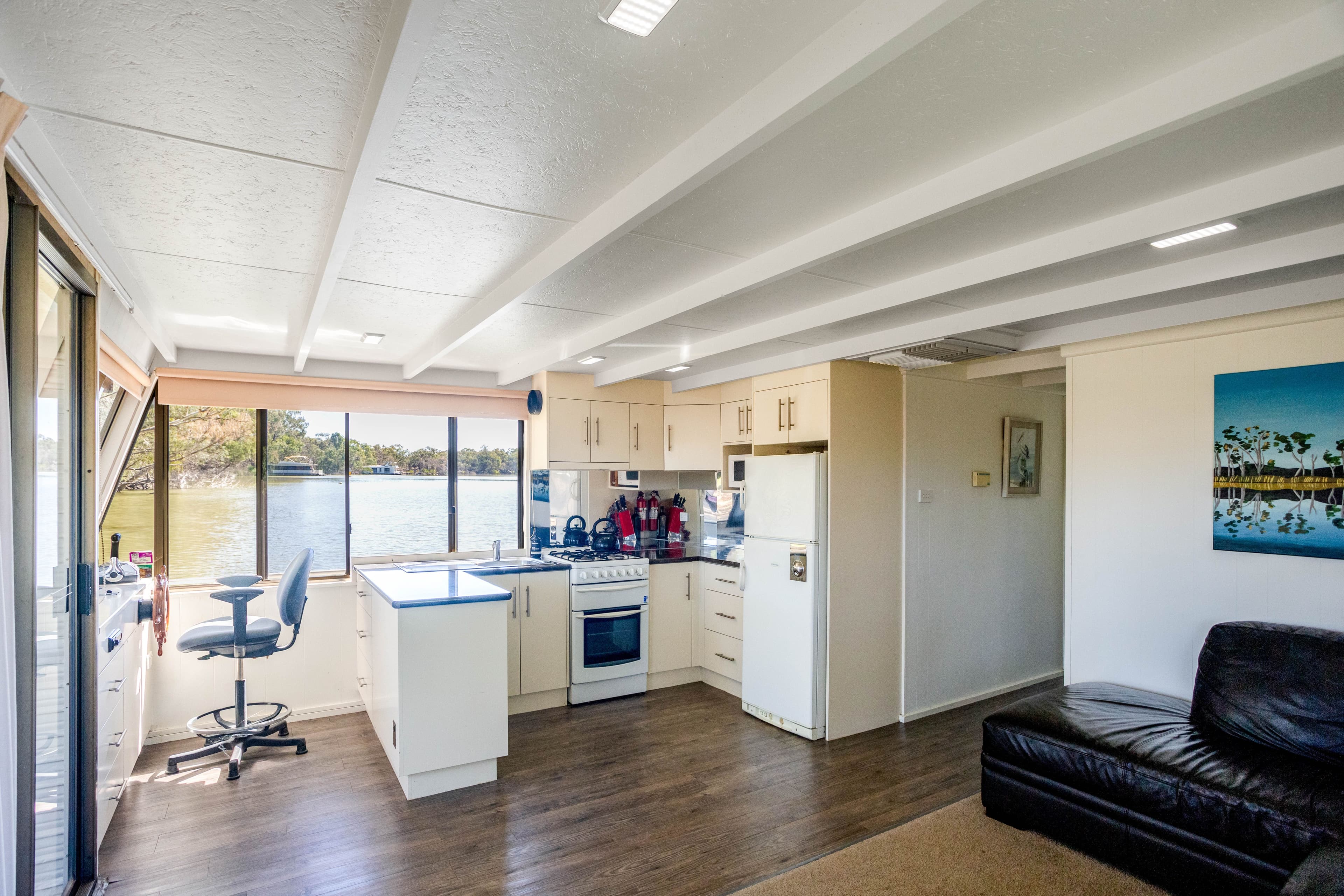 Houseboat Frida Blue Riverview Drive, Berri SA 5343, Berri - Thumbnail 5