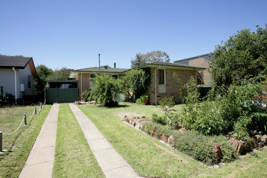 13 Menzies Avenue, KOORINGAL NSW 2650, Kooringal - Thumbnail 2