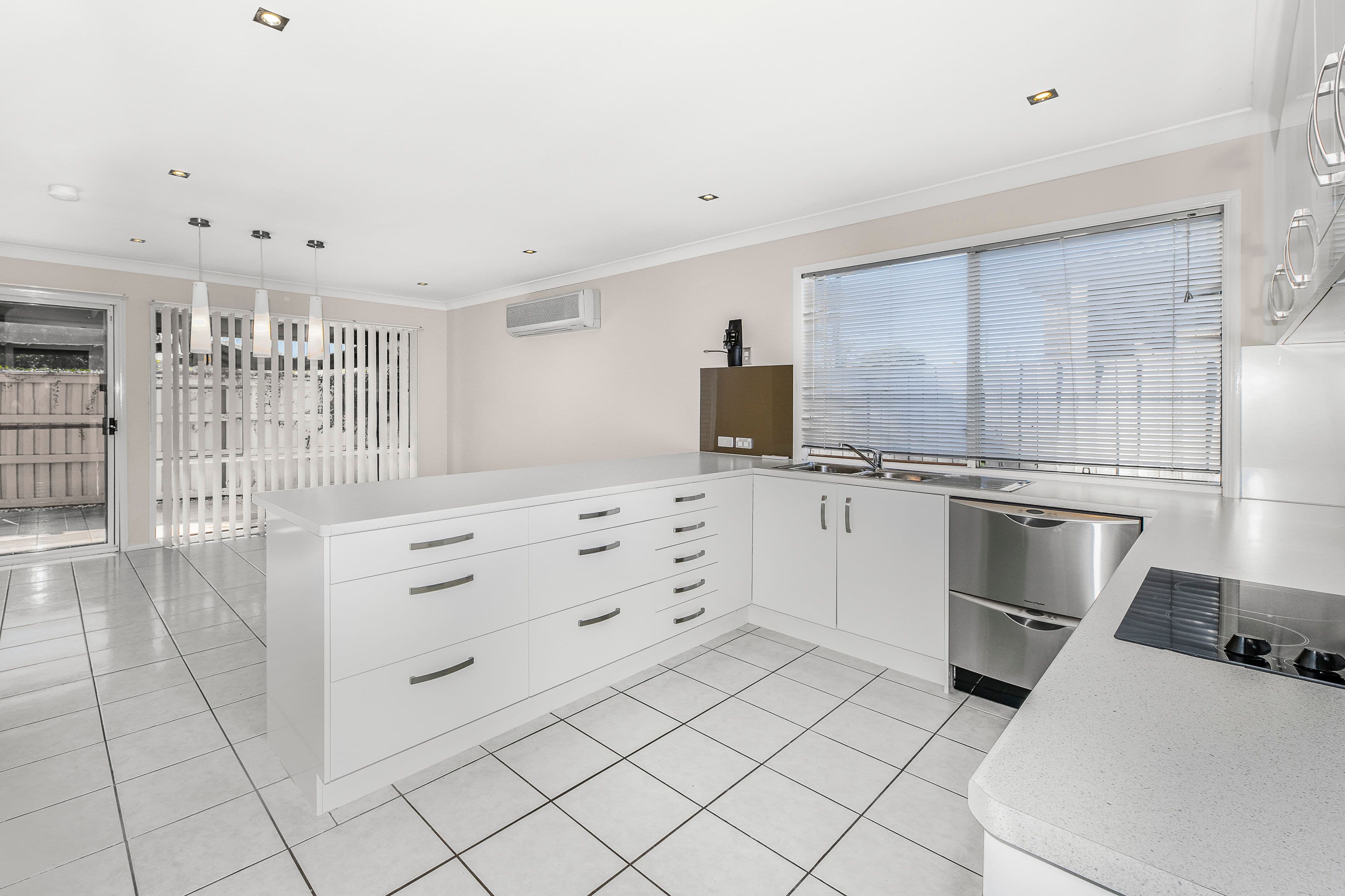17 Grevillea Place, Bridgeman Downs QLD 4035, Bridgeman Downs - Thumbnail 4