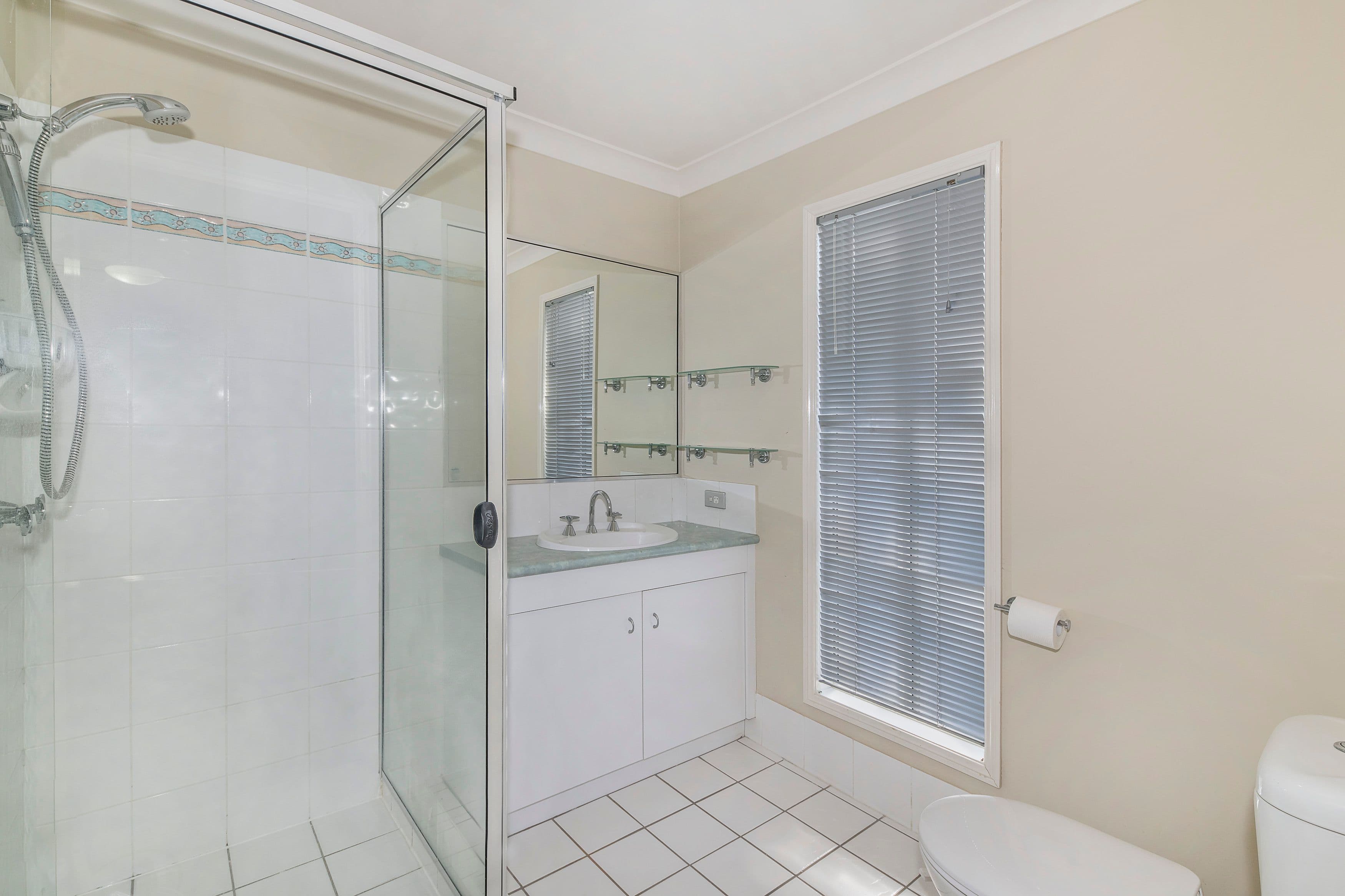 17 Grevillea Place, Bridgeman Downs QLD 4035, Bridgeman Downs - Thumbnail 7