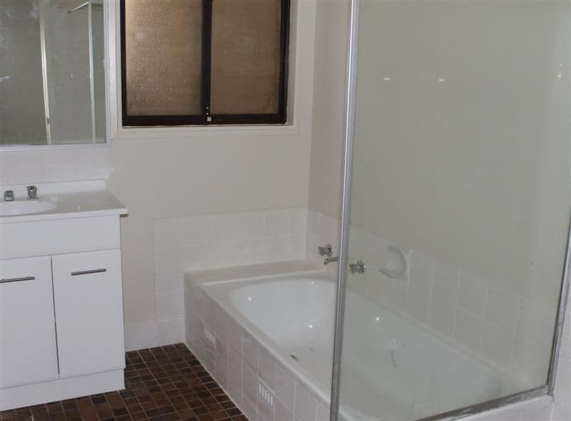51 Spears Drive, DUBBO NSW 2830, Dubbo - Thumbnail 2