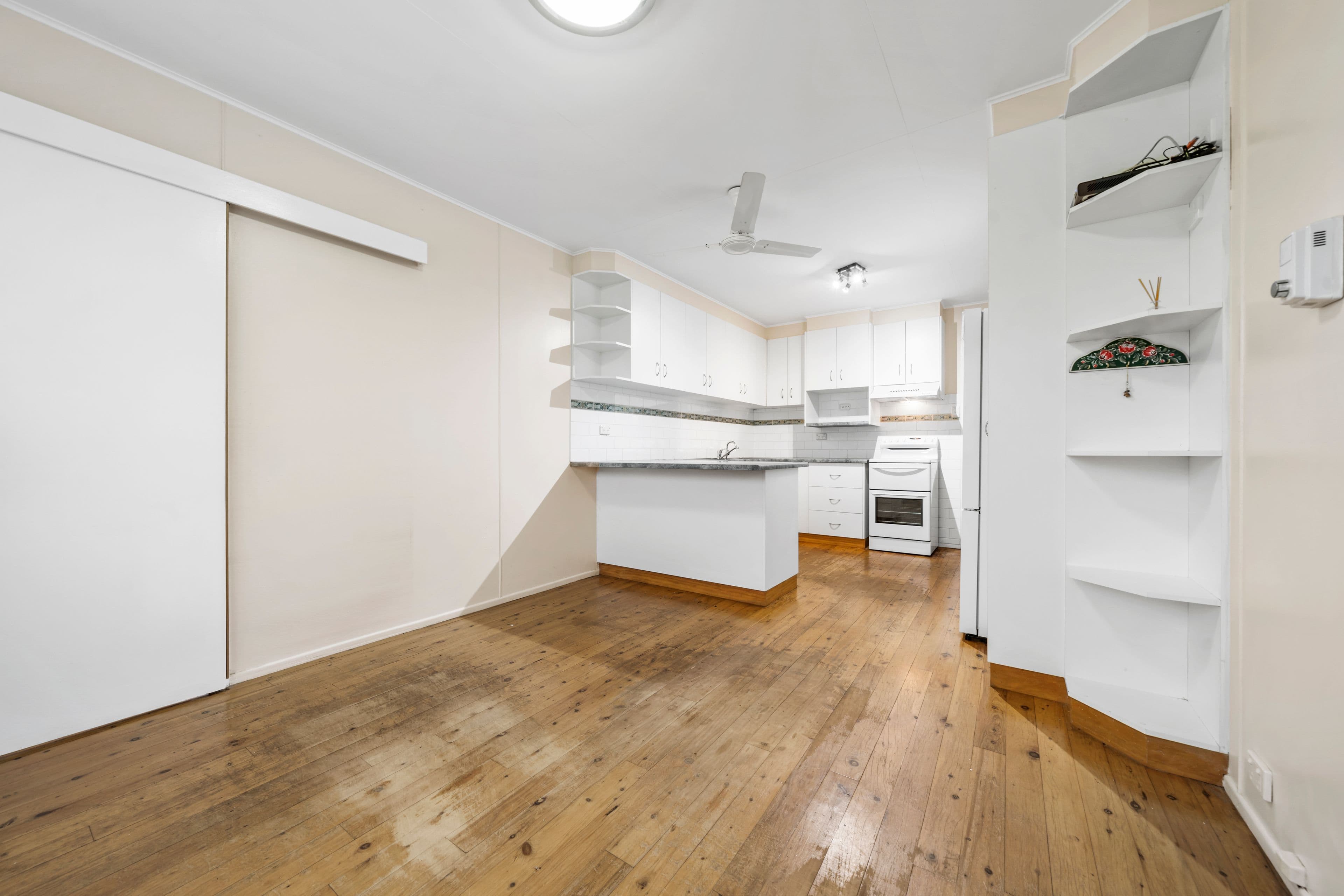 45 Gordon Avenue, Newtown QLD 4350, Newtown - Thumbnail 6