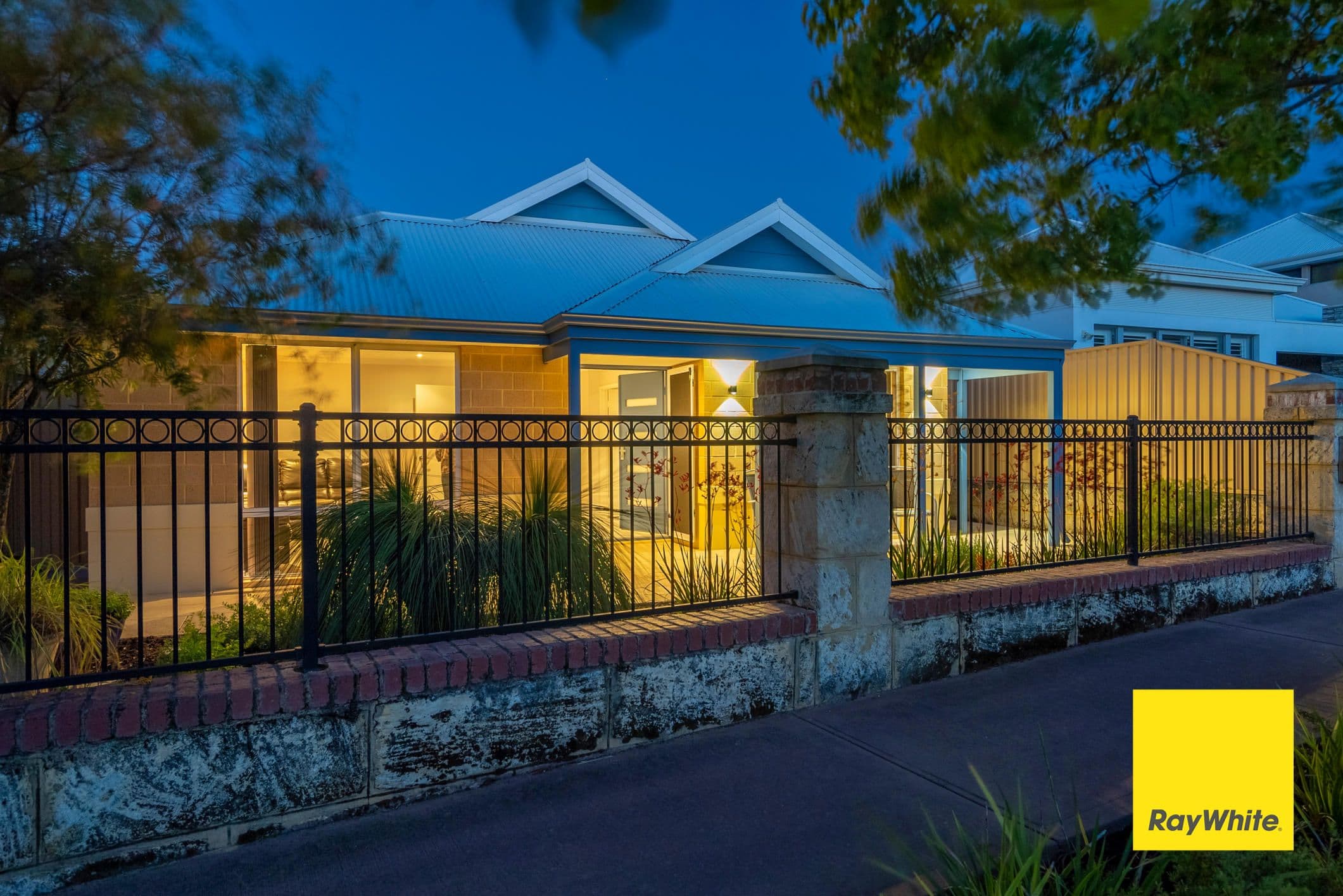 14 The Embankment, South Guildford WA 6055, South Guildford - Thumbnail 2