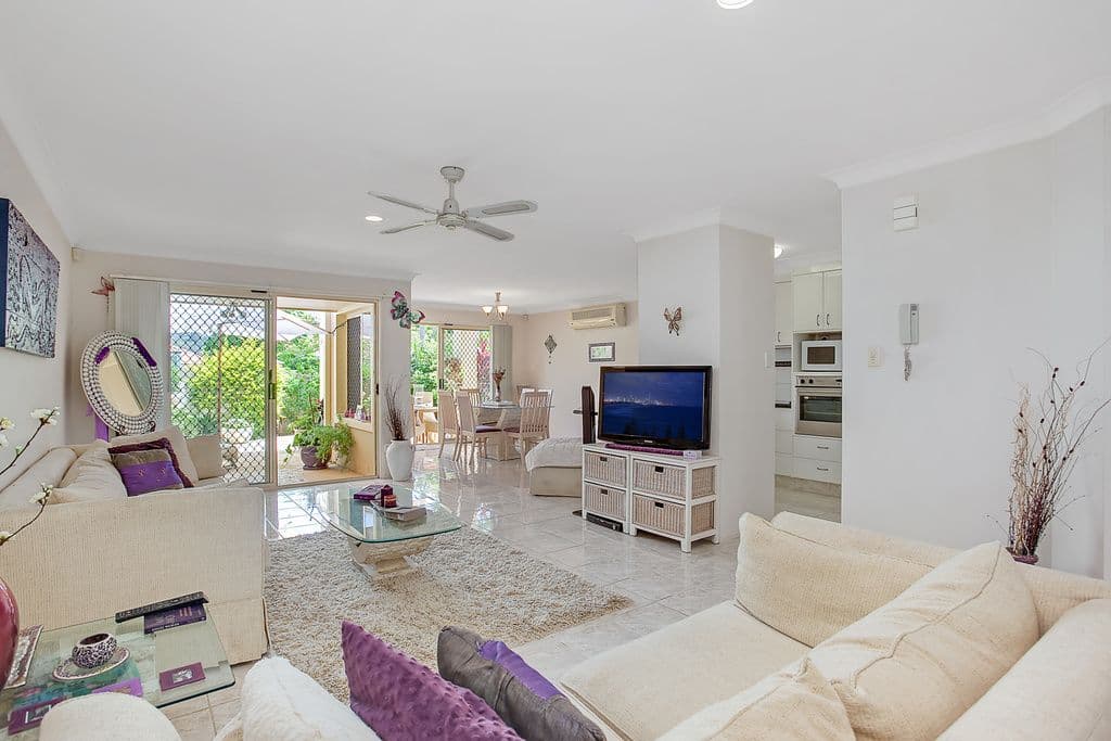 21 Beachcomber Court, Burleigh Waters QLD 4220, Burleigh Waters - Thumbnail 5
