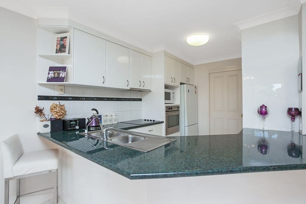 21 Beachcomber Court, Burleigh Waters QLD 4220, Burleigh Waters - Thumbnail 7