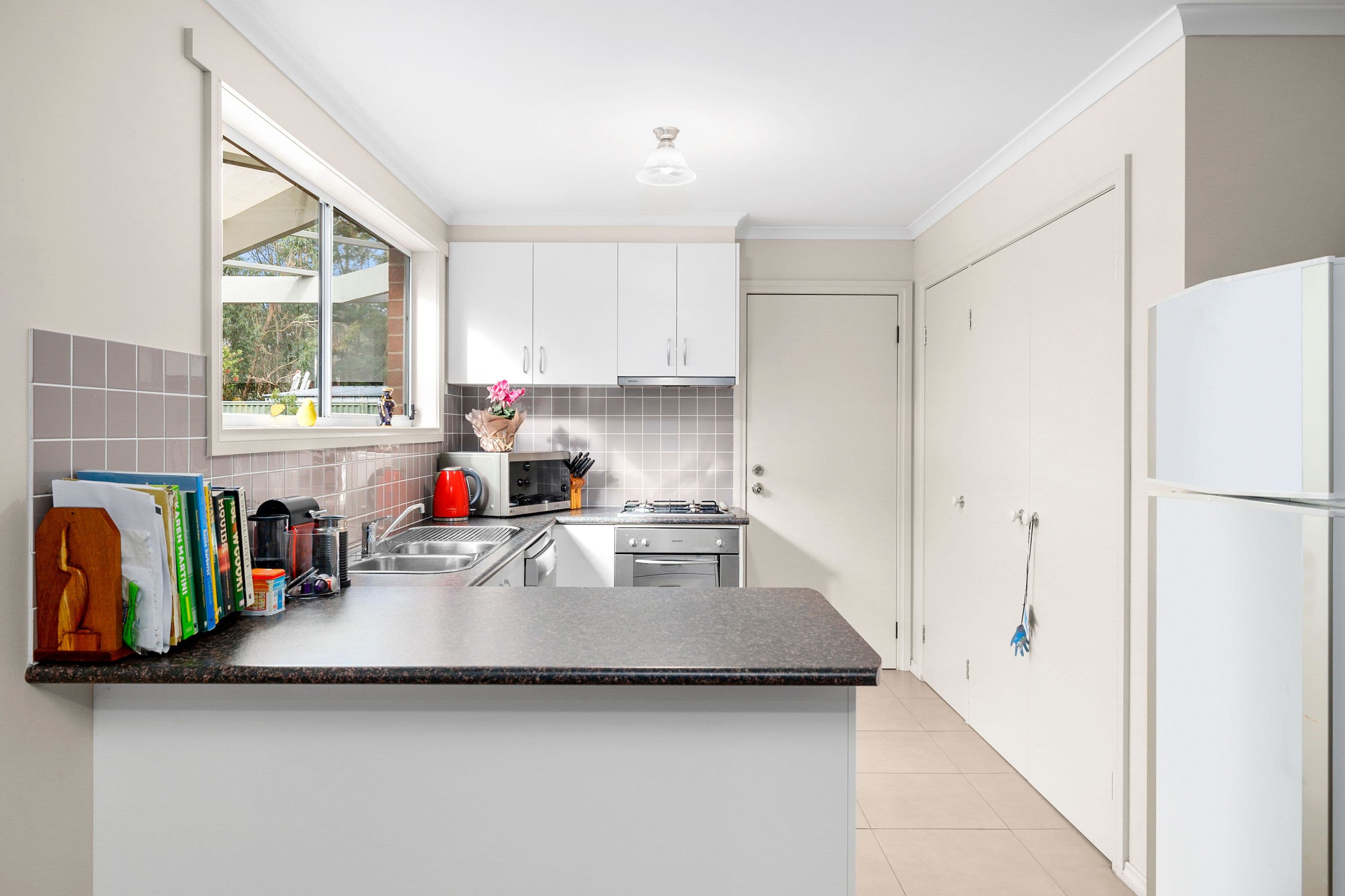 18 Clayton Park Drive, Canadian VIC 3350, Canadian - Thumbnail 3