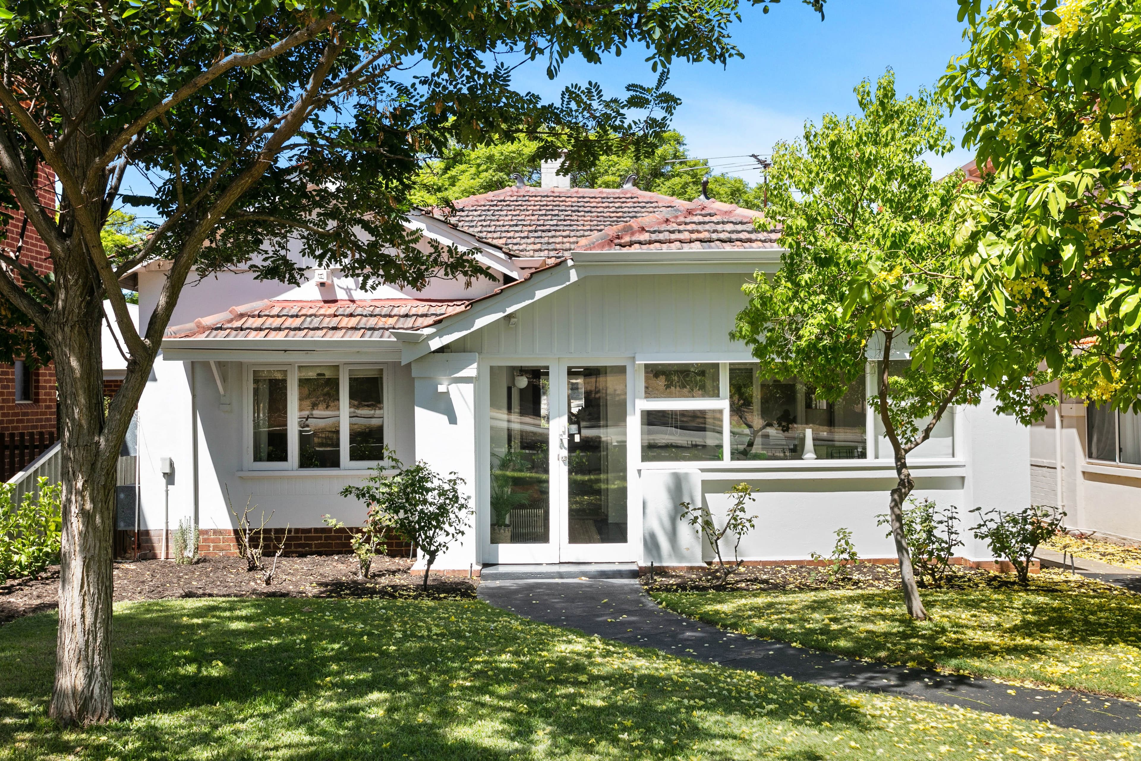 24 Williams Road, Nedlands WA 6009, Nedlands - Thumbnail 2