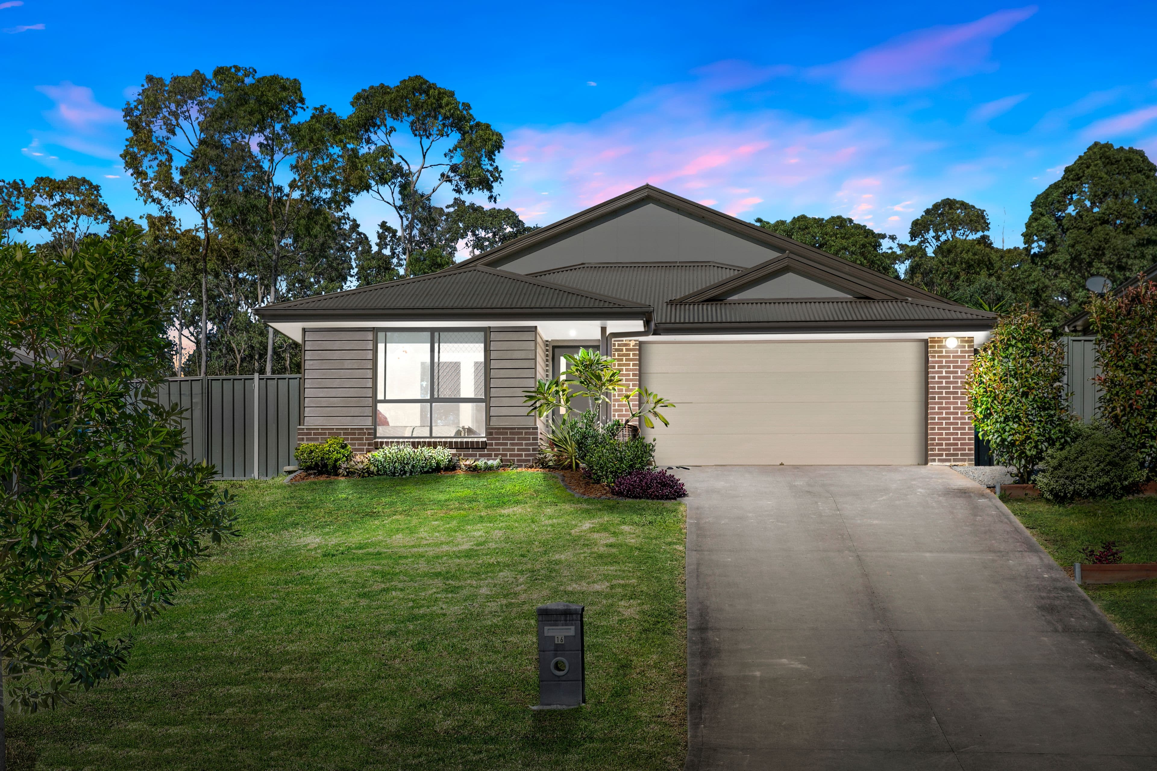 16 Hideaway Circuit, Fletcher NSW 2287, Fletcher - Image 1
