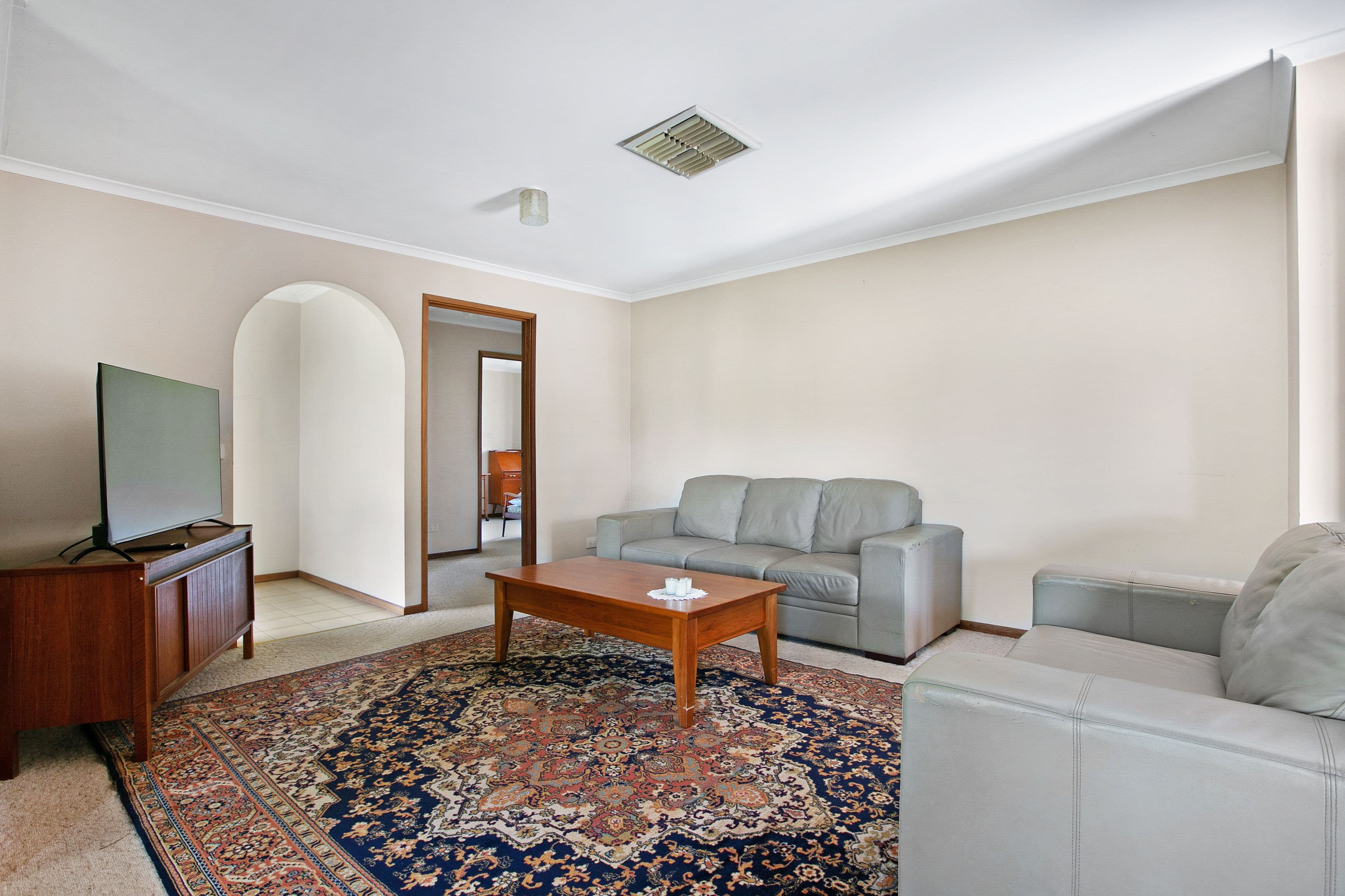 37 Daventry Street, Reservoir VIC 3073, Reservoir - Thumbnail 4