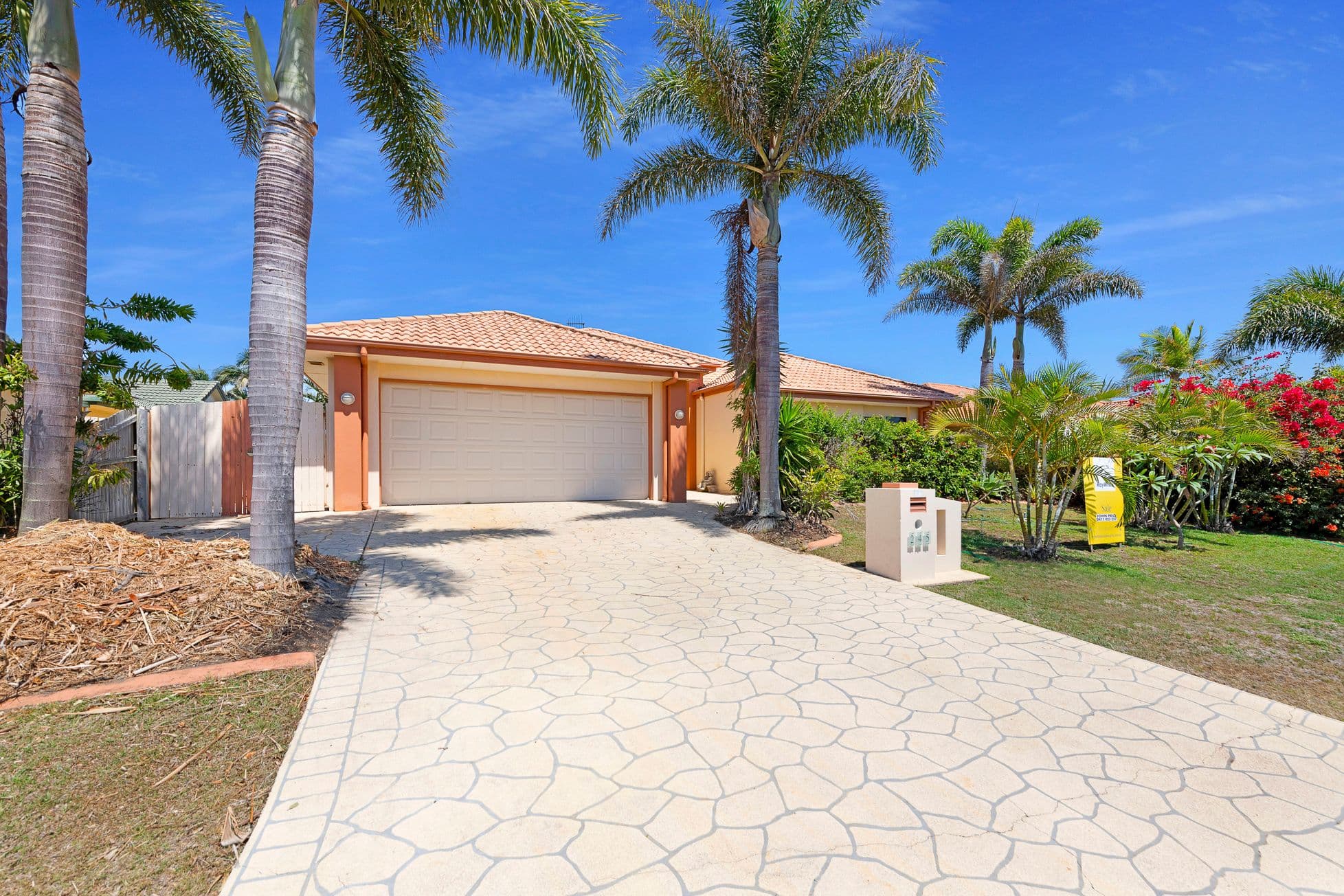 245 Barolin Esplanade, Coral Cove QLD 4670, Coral Cove - Image 1