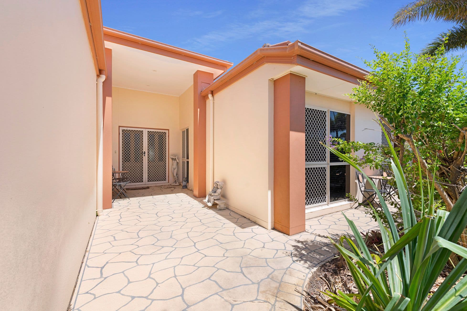 245 Barolin Esplanade, Coral Cove QLD 4670, Coral Cove - Thumbnail 3
