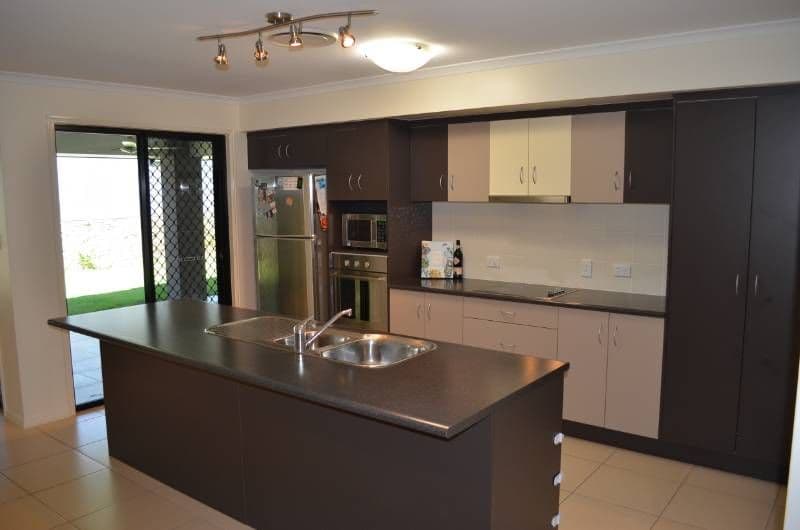 124 Dixon Drive, TELINA QLD 4680, Telina - Thumbnail 2