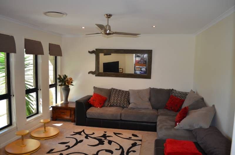 124 Dixon Drive, TELINA QLD 4680, Telina - Thumbnail 3