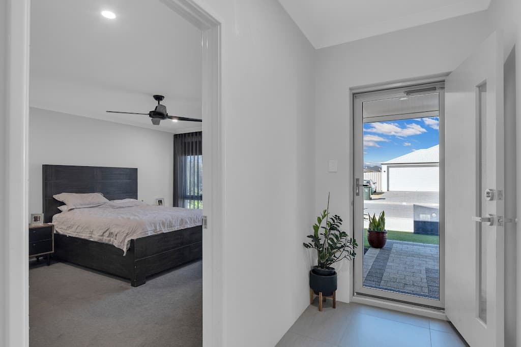 11 Feldspar Road, Karnup, WA, 6176, Karnup - Thumbnail 5