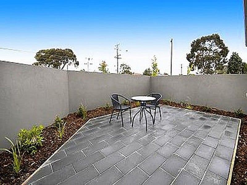 29 Broadmeadows Road, TULLAMARINE VIC 3043, Tullamarine - Thumbnail 4