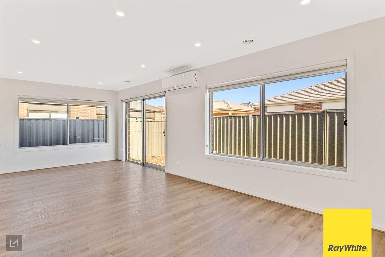 14 Rathdowne Road, Werribee VIC 3030, Werribee - Thumbnail 4