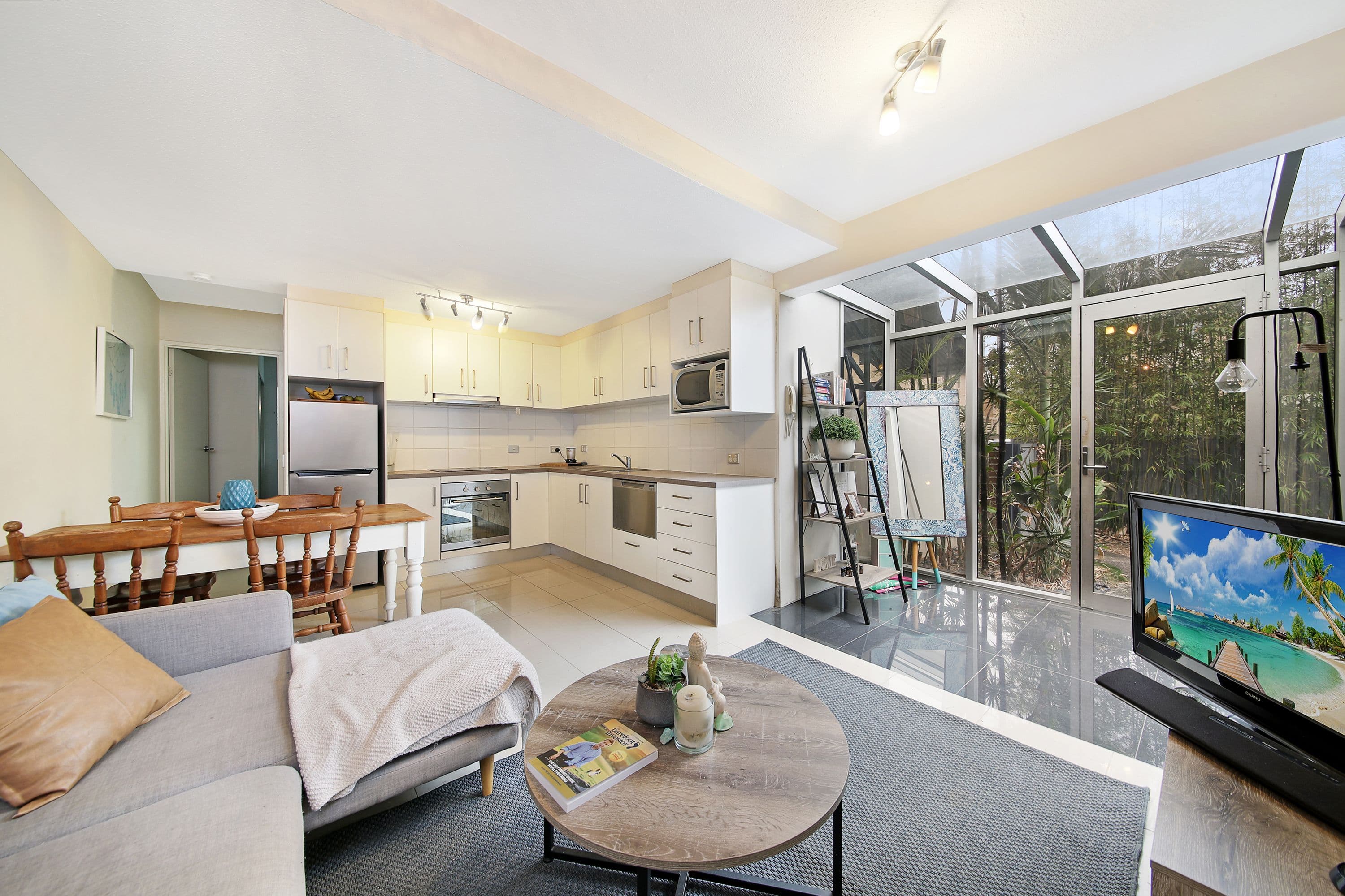 6 Nalla Court, Palm Beach QLD 4221, Palm Beach - Image 1
