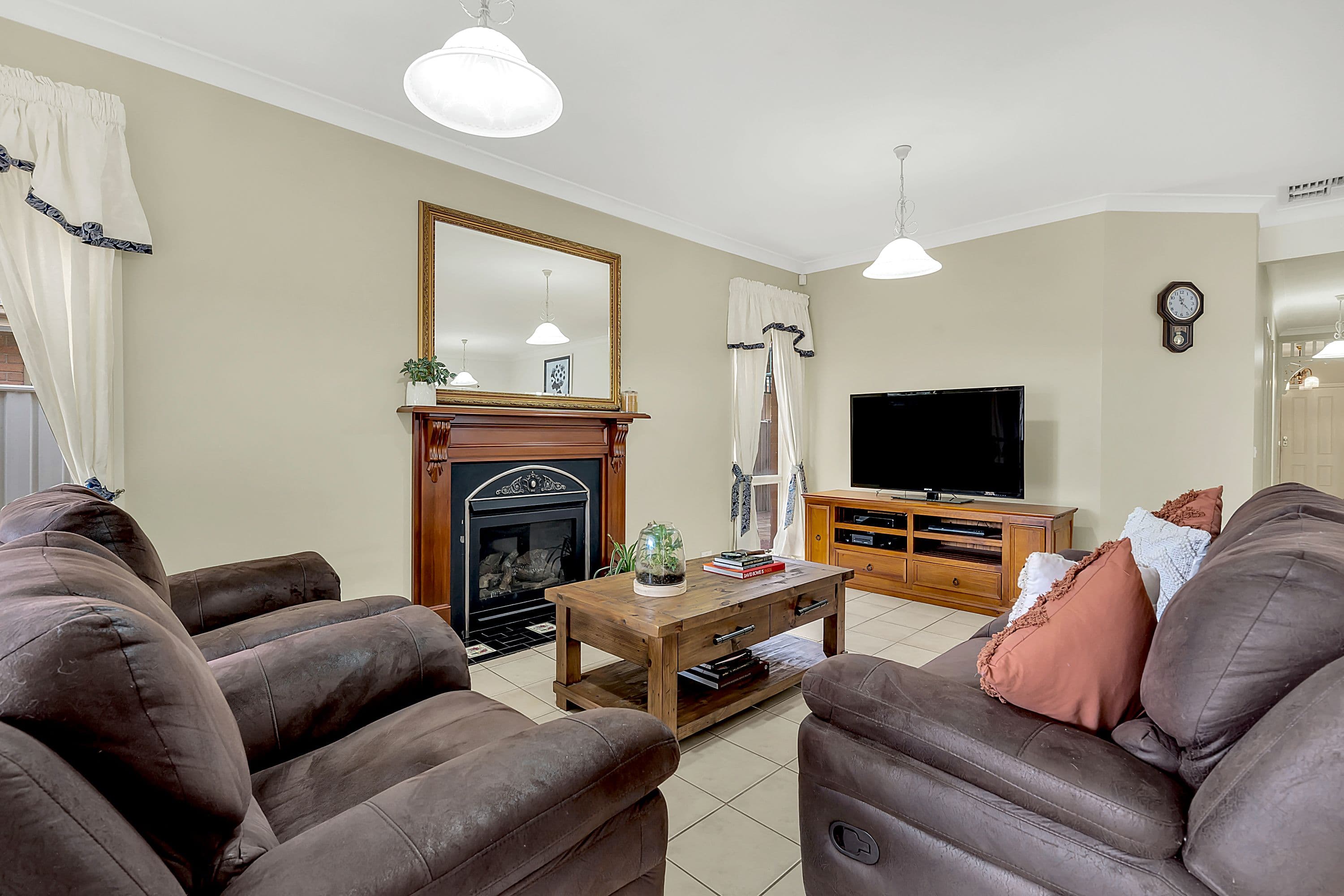 2 Brookside Court, Craigieburn VIC 3064, Craigieburn - Thumbnail 8