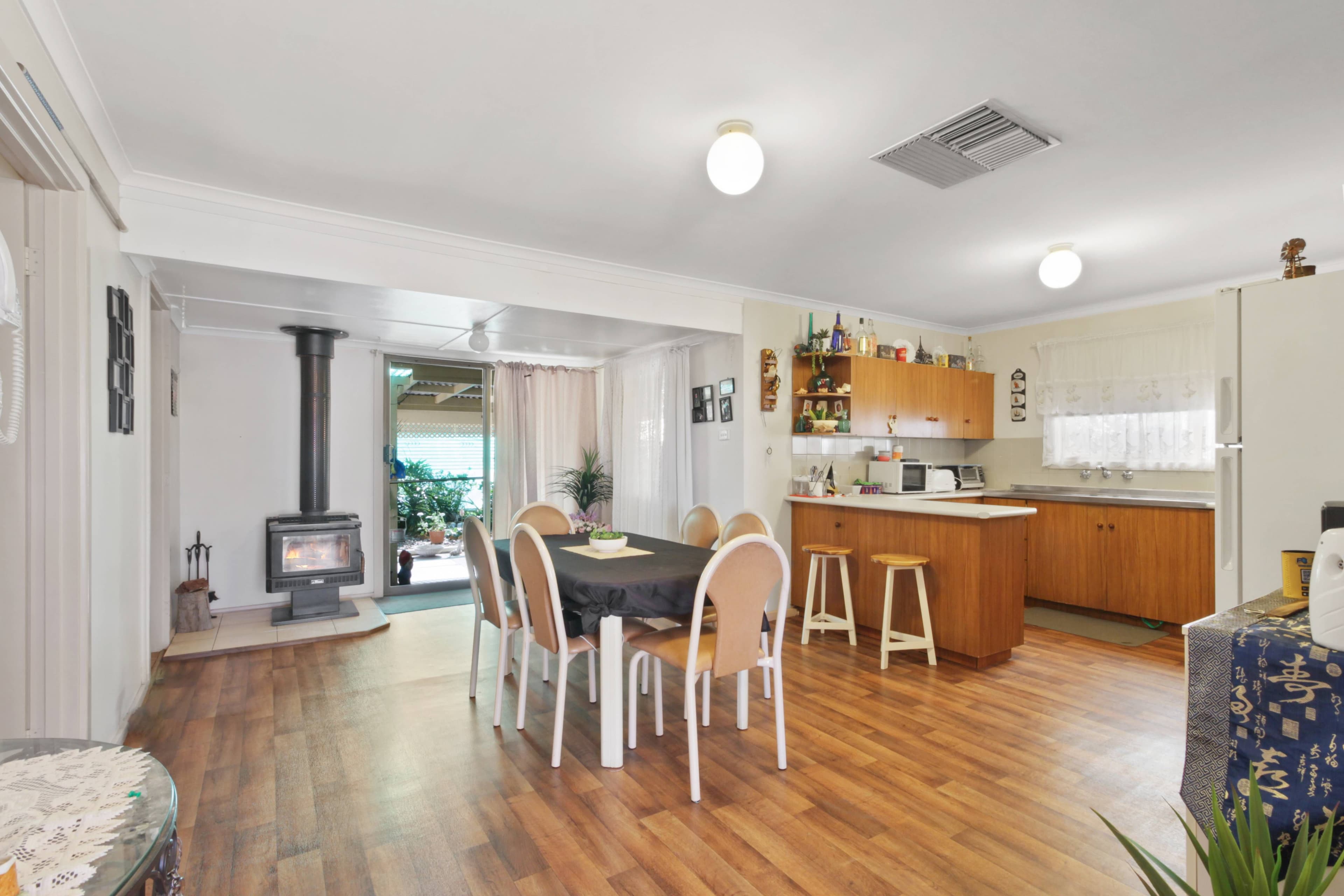 21 Sims Parade, Renmark SA 5341, Renmark - Thumbnail 3