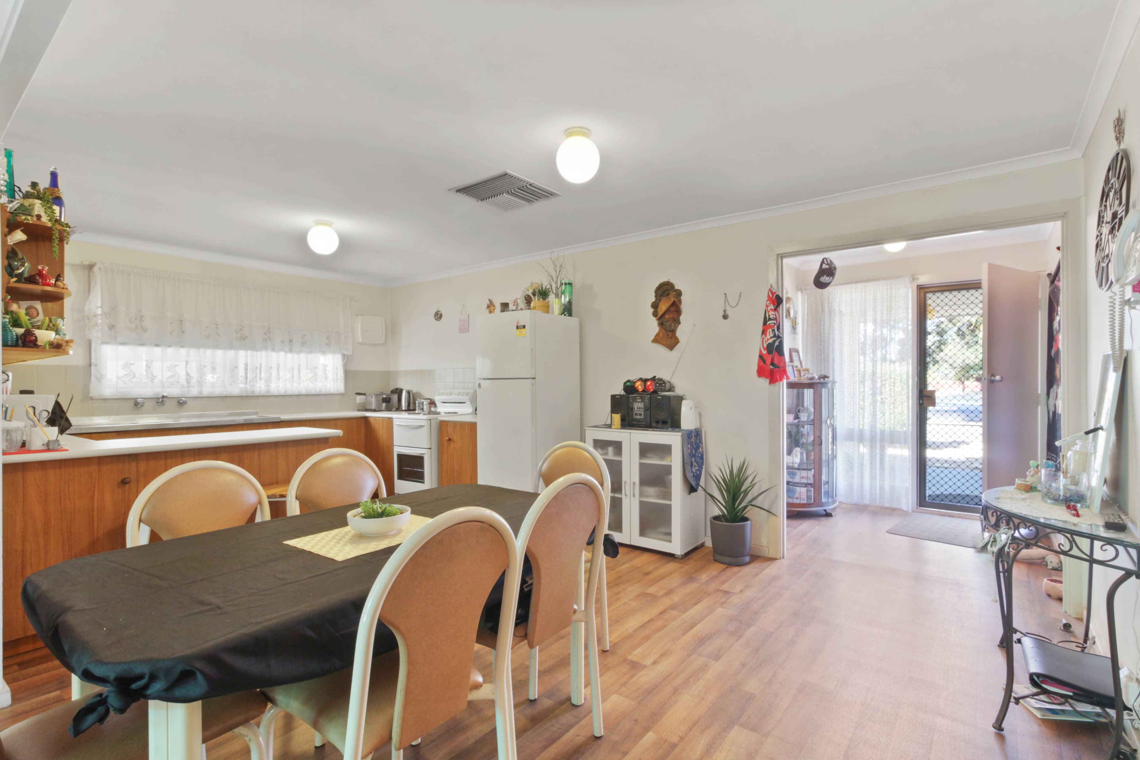 21 Sims Parade, Renmark SA 5341, Renmark - Thumbnail 4