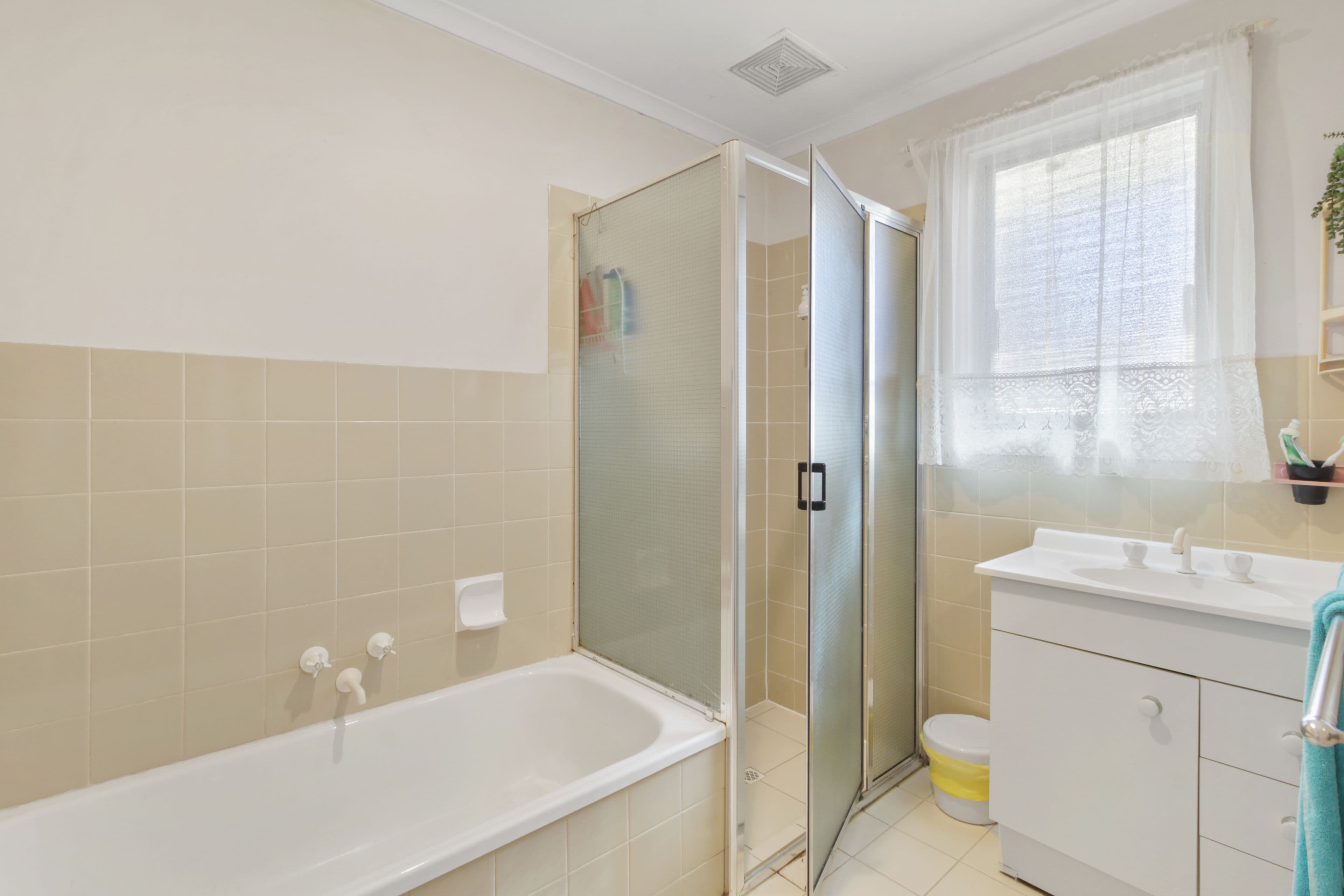 21 Sims Parade, Renmark SA 5341, Renmark - Thumbnail 8