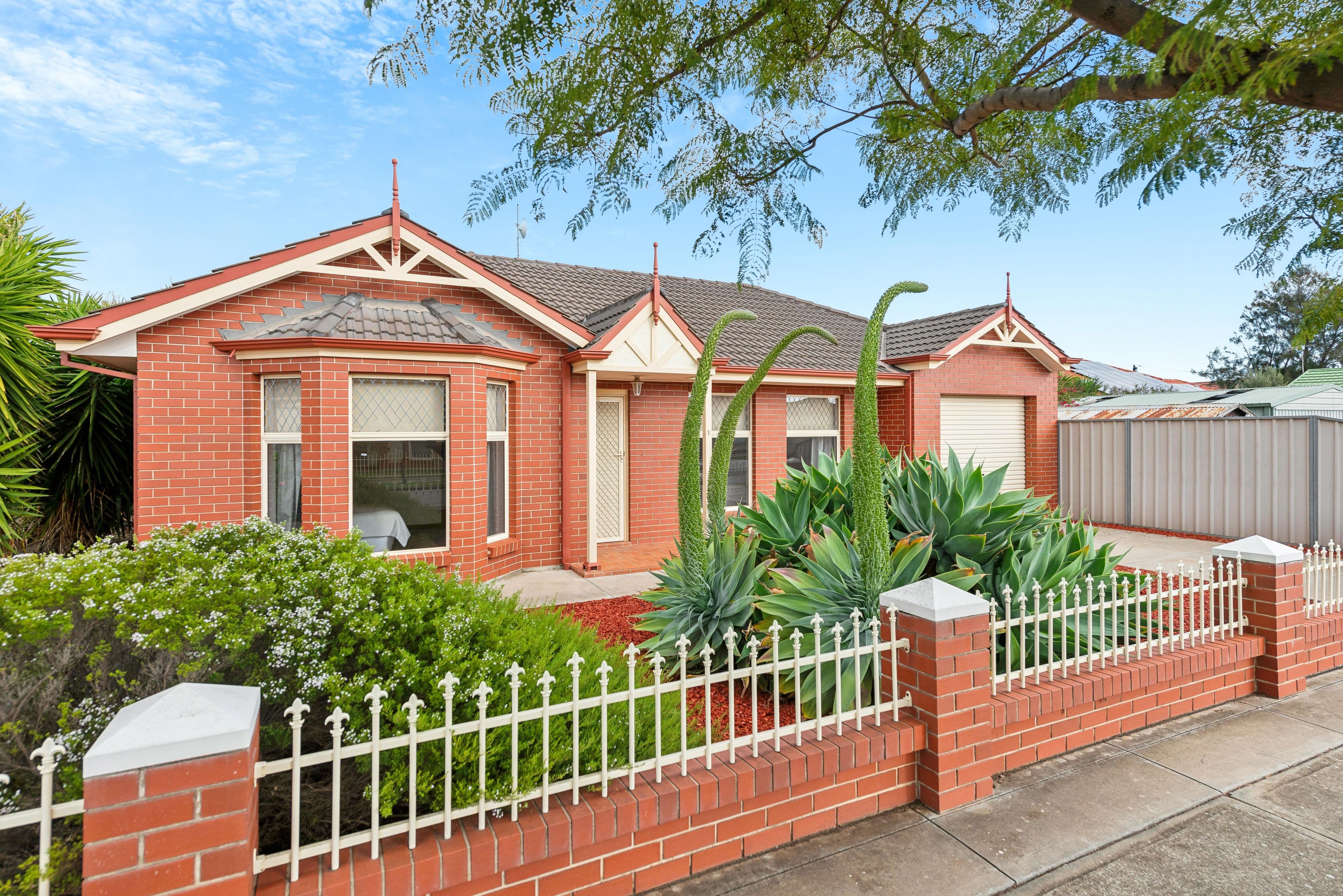 25 Russ Avenue, Seaton SA 5023, Seaton - Image 1
