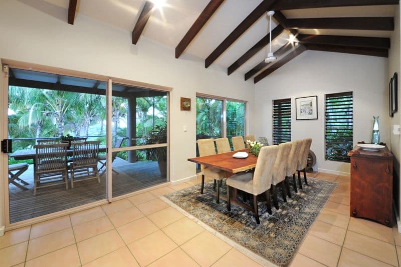 7 Dixon Place, CANNONVALE QLD 4802, Cannonvale - Thumbnail 4
