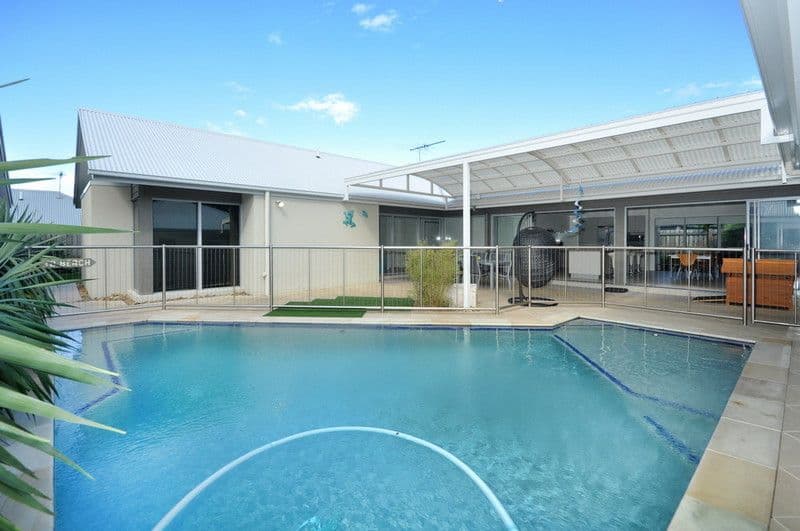 87 Mossvale Drive, WAKERLEY QLD 4154, Wakerley - Thumbnail 4