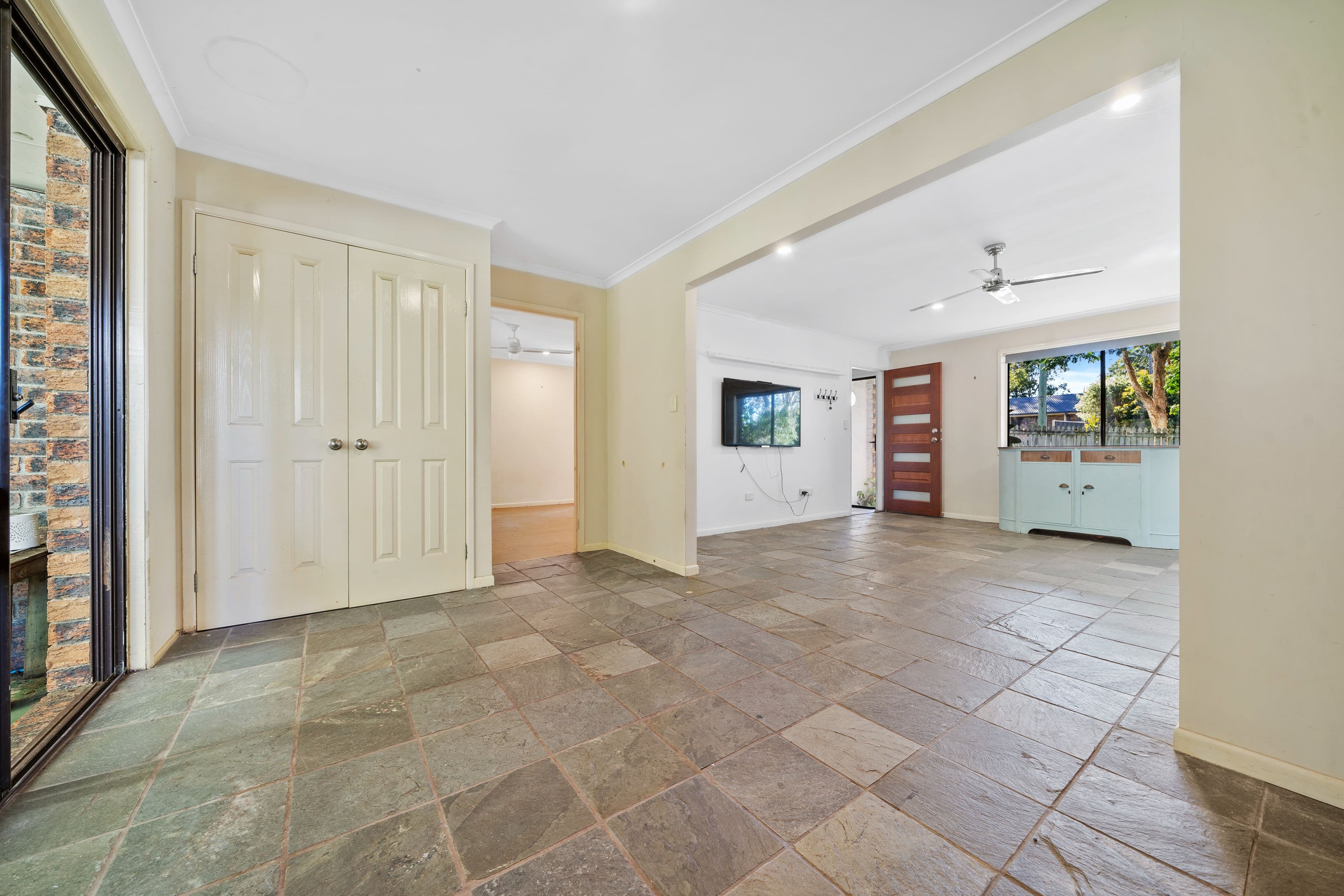 15 Ivanhoe Drive, Bethania QLD 4205, Bethania - Thumbnail 5