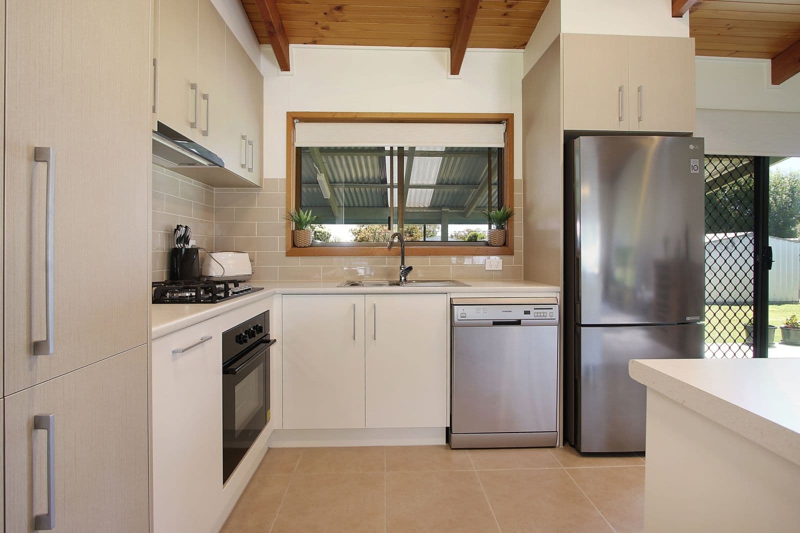 145 Meredith Street, Howlong NSW 2643, Howlong - Image 1