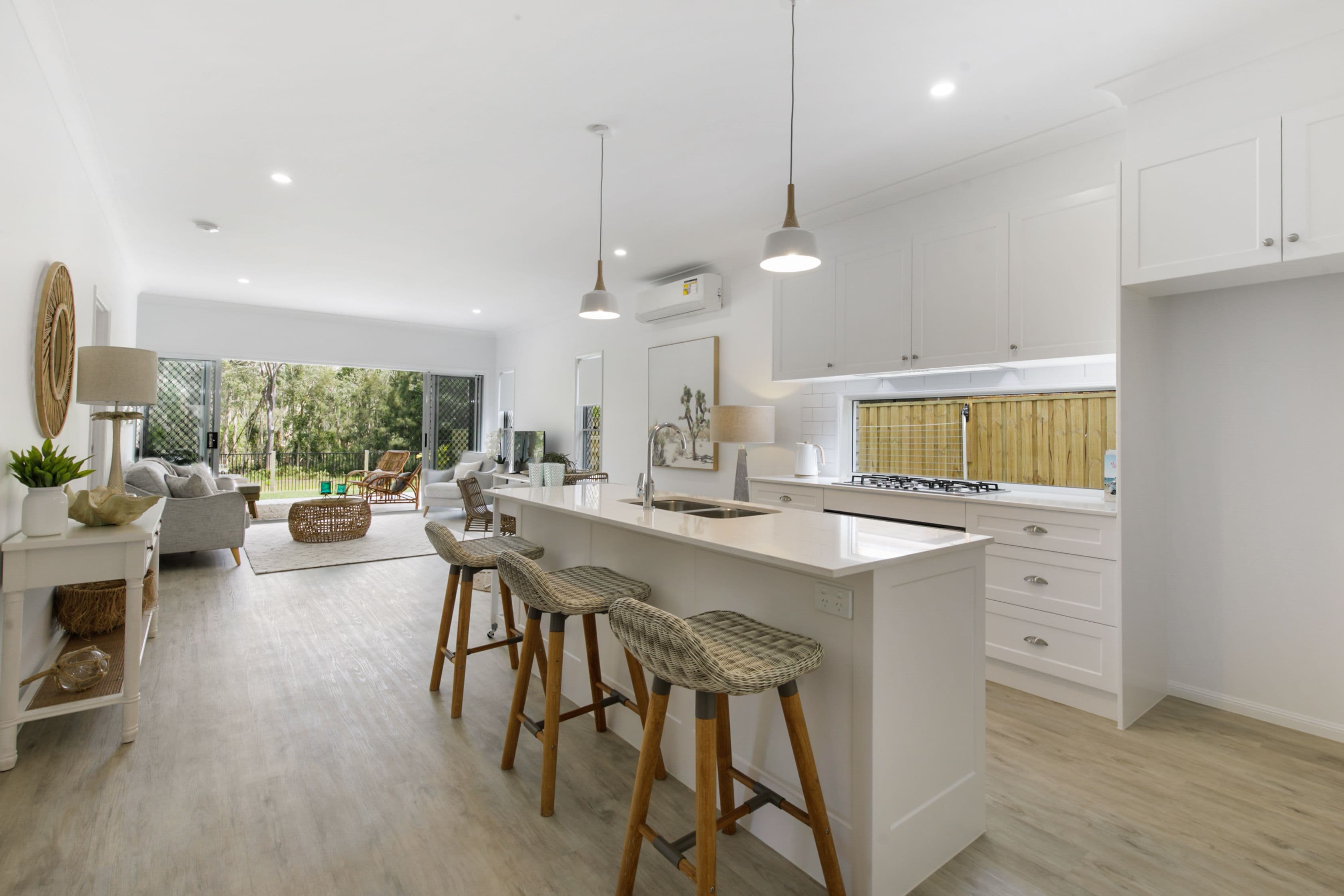 16 Waterhousia Crescent, Birkdale QLD 4159, Birkdale - Thumbnail 4