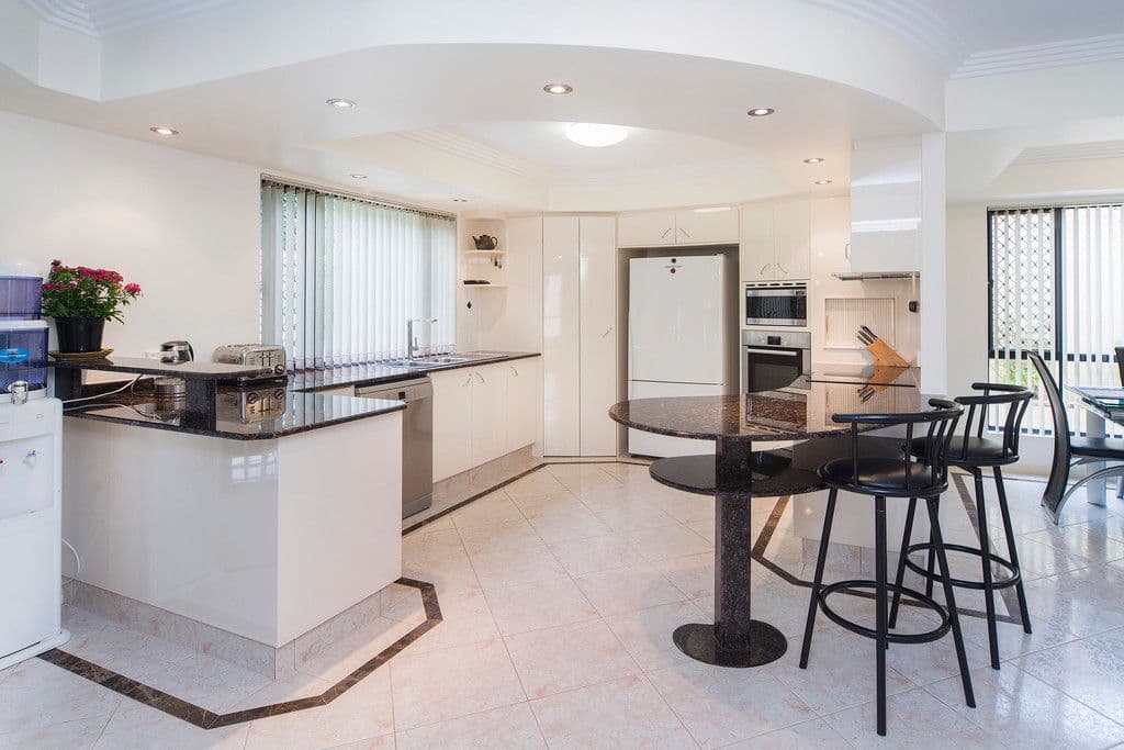 7 Portreeves Place, Arundel QLD 4214, Arundel - Thumbnail 4