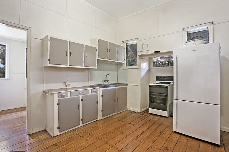 9 Kilkivan Avenue, Kenmore QLD 4069, Kenmore - Thumbnail 6