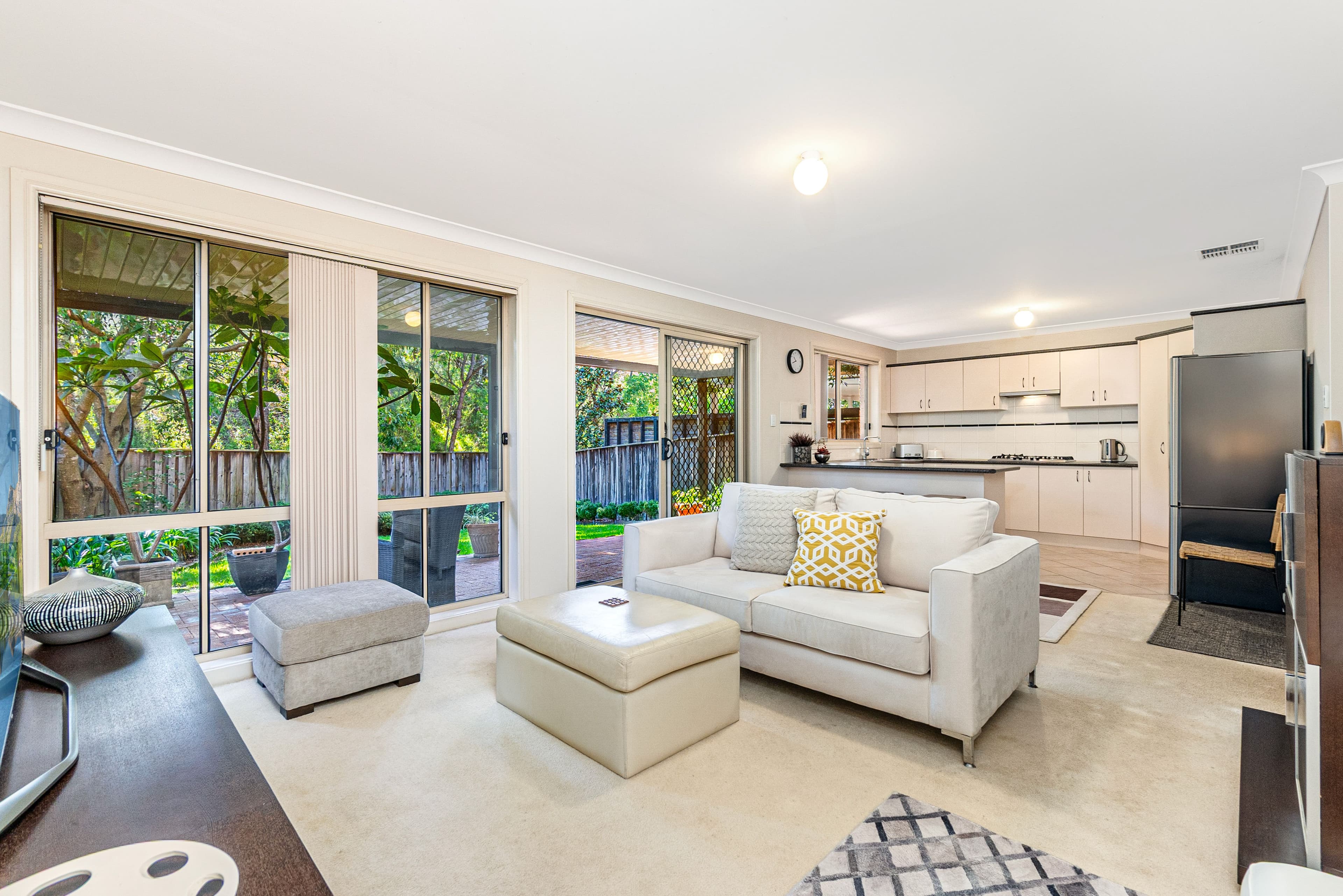 21 Warooga Avenue, Baulkham Hills NSW 2153, Baulkham Hills - Thumbnail 2