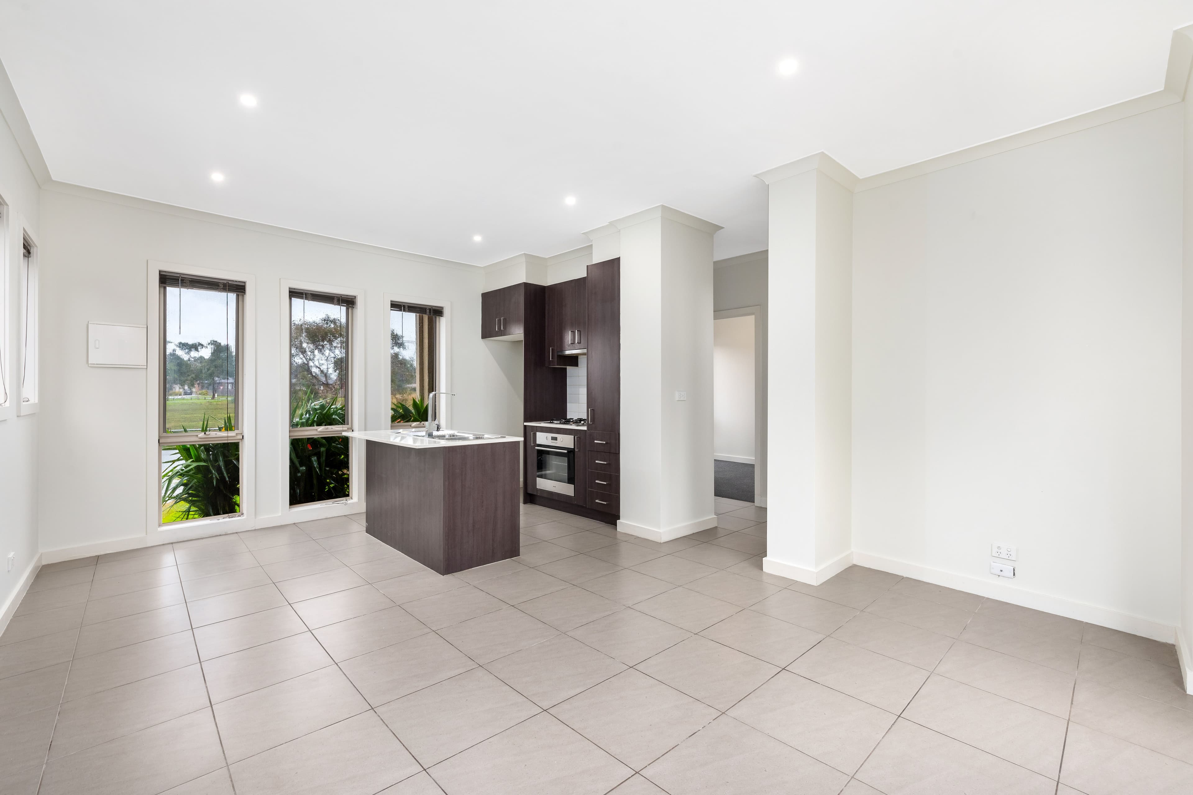 20 Reefton Court, South Morang VIC 3752, South Morang - Thumbnail 3