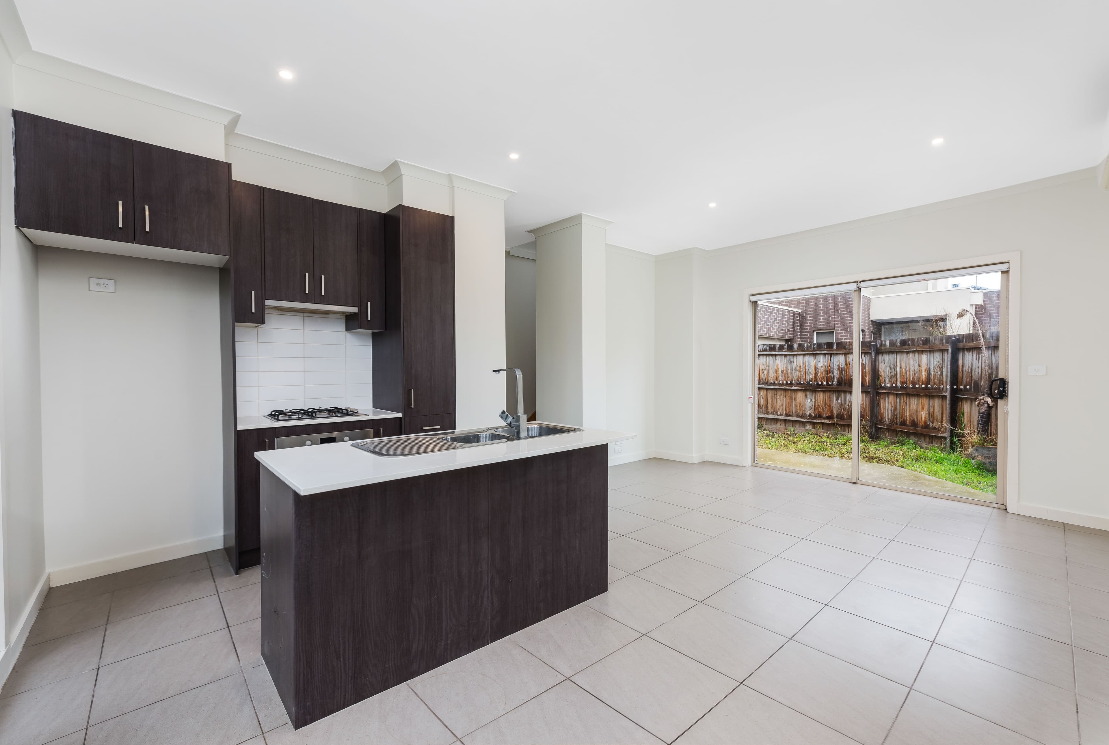 20 Reefton Court, South Morang VIC 3752, South Morang - Thumbnail 4