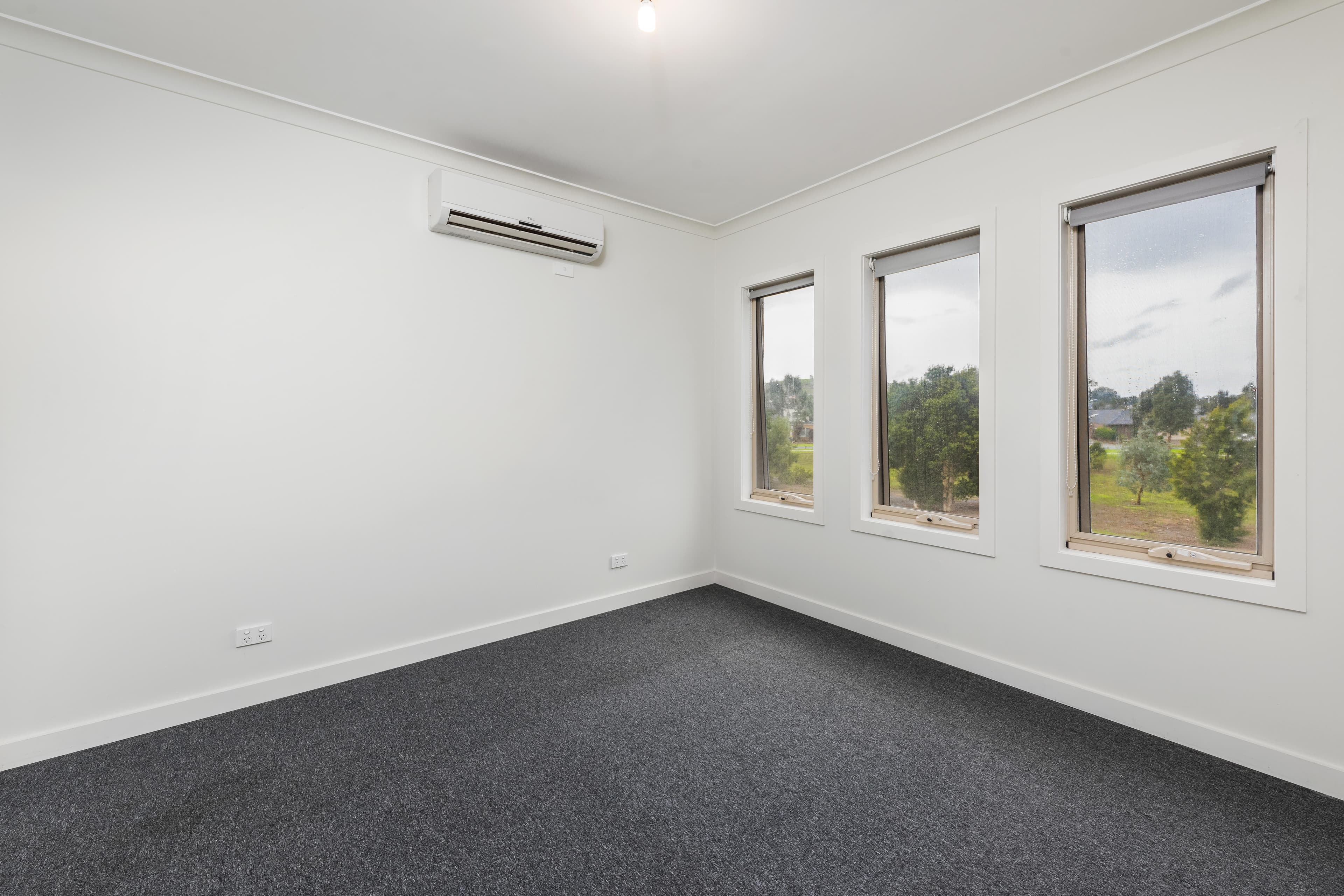 20 Reefton Court, South Morang VIC 3752, South Morang - Thumbnail 6