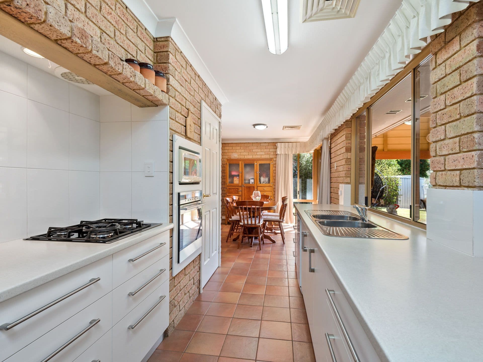 34 McDowell Crescent, Kingsley WA 6026, Kingsley - Thumbnail 2