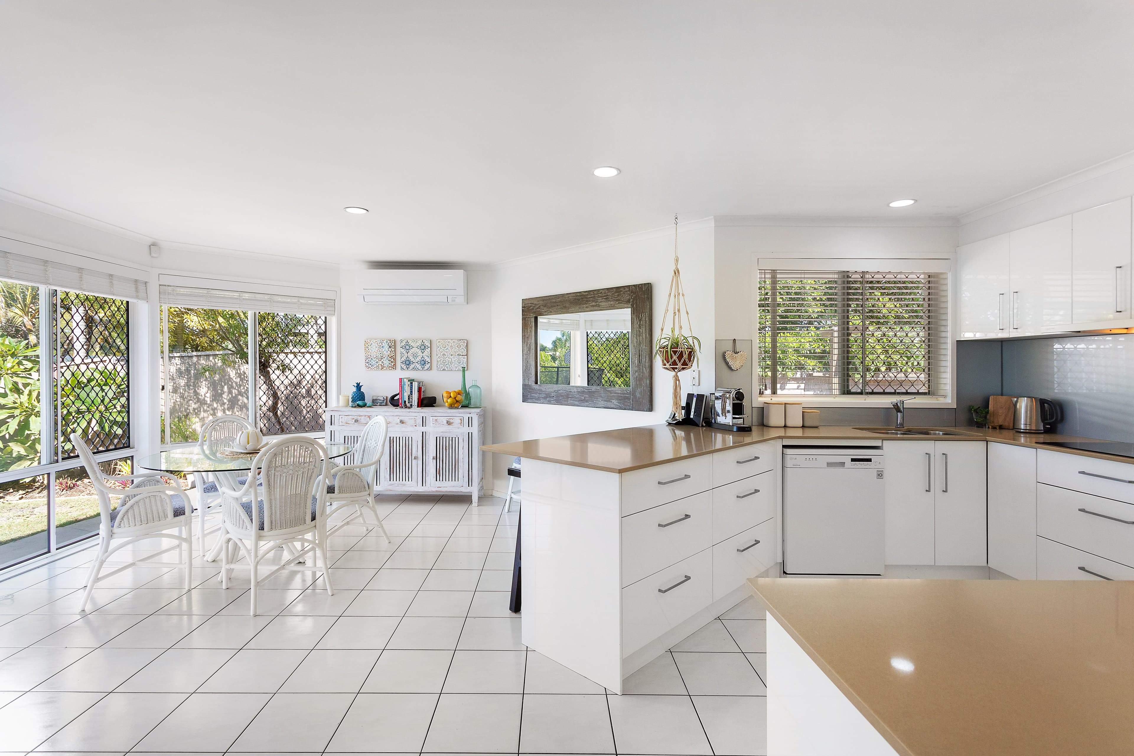 110 Dunlin Drive, Burleigh Waters QLD 4220, Burleigh Waters - Thumbnail 2