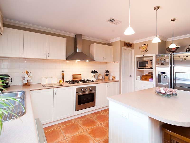 7  Mollyhawk Way, BALDIVIS WA 6171, Baldivis - Thumbnail 5