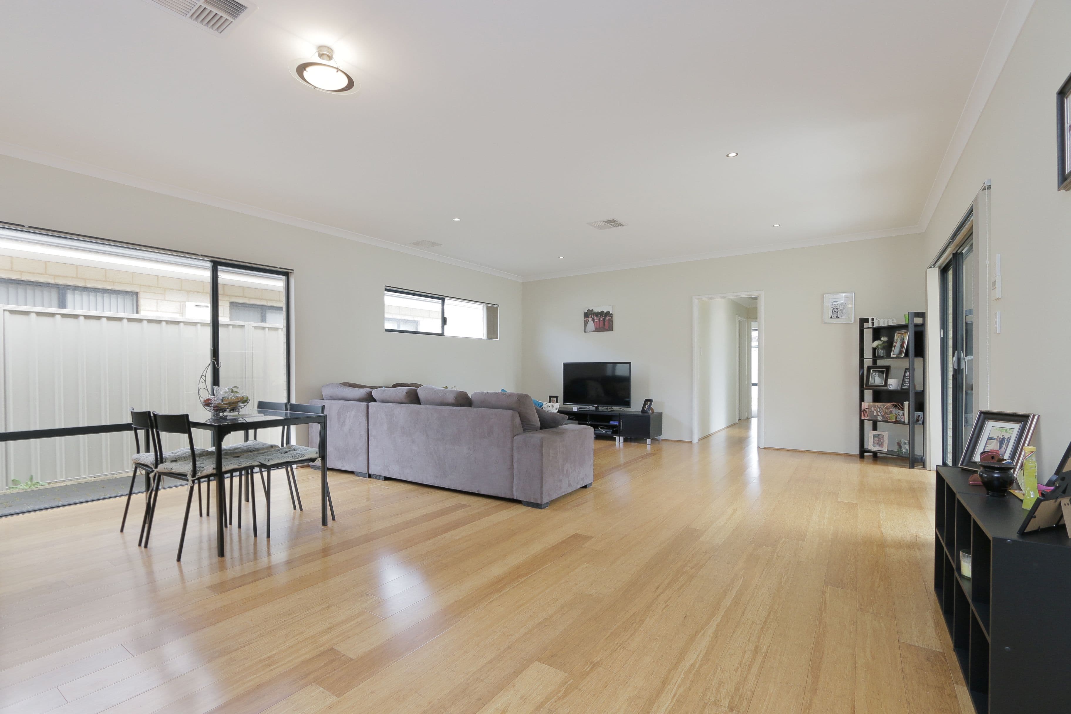 10a Corona Crescent, Cannington WA 6107, Cannington - Thumbnail 3