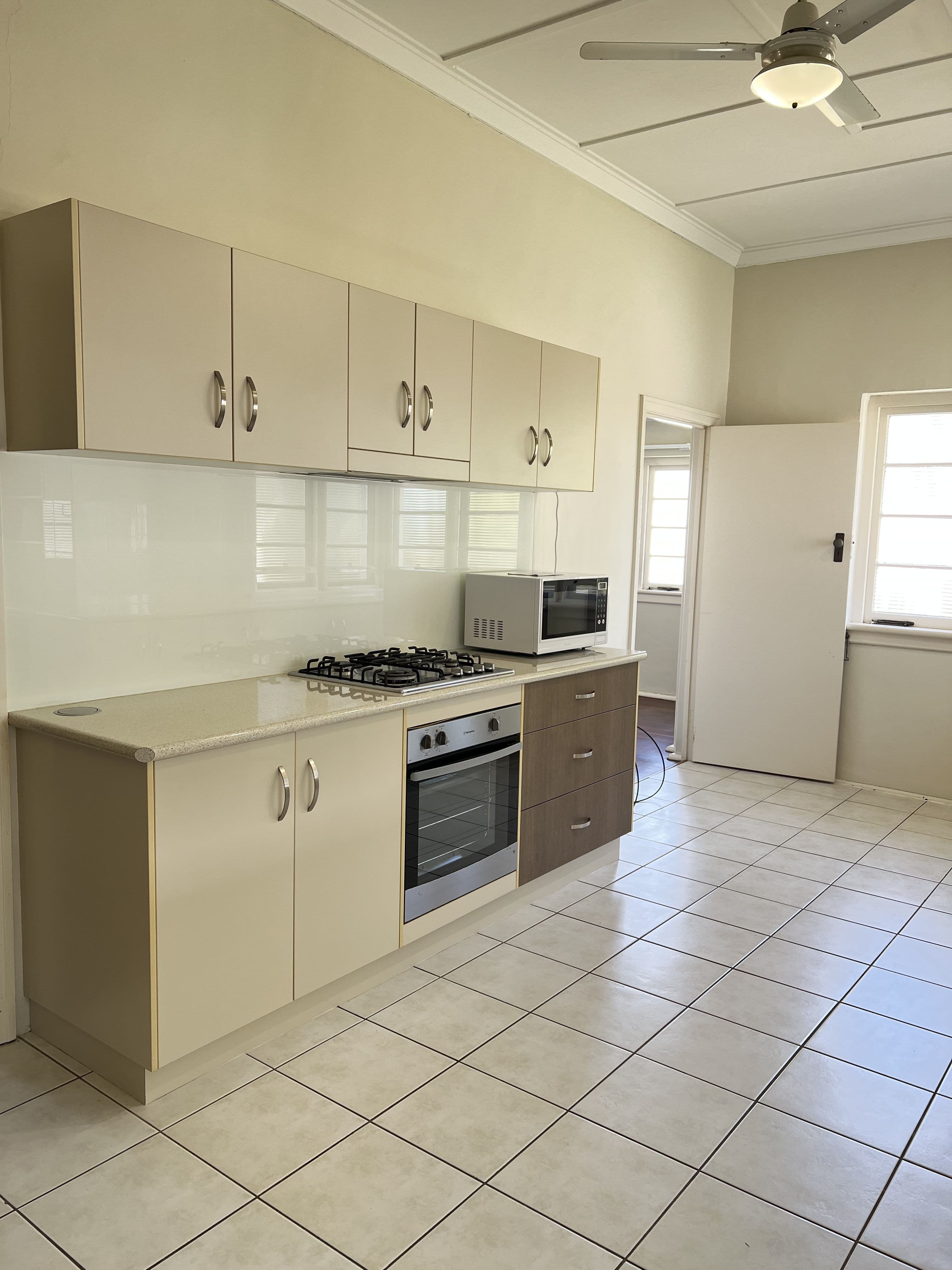 28 Milton Street, Maryborough QLD 4650, Maryborough - Thumbnail 6