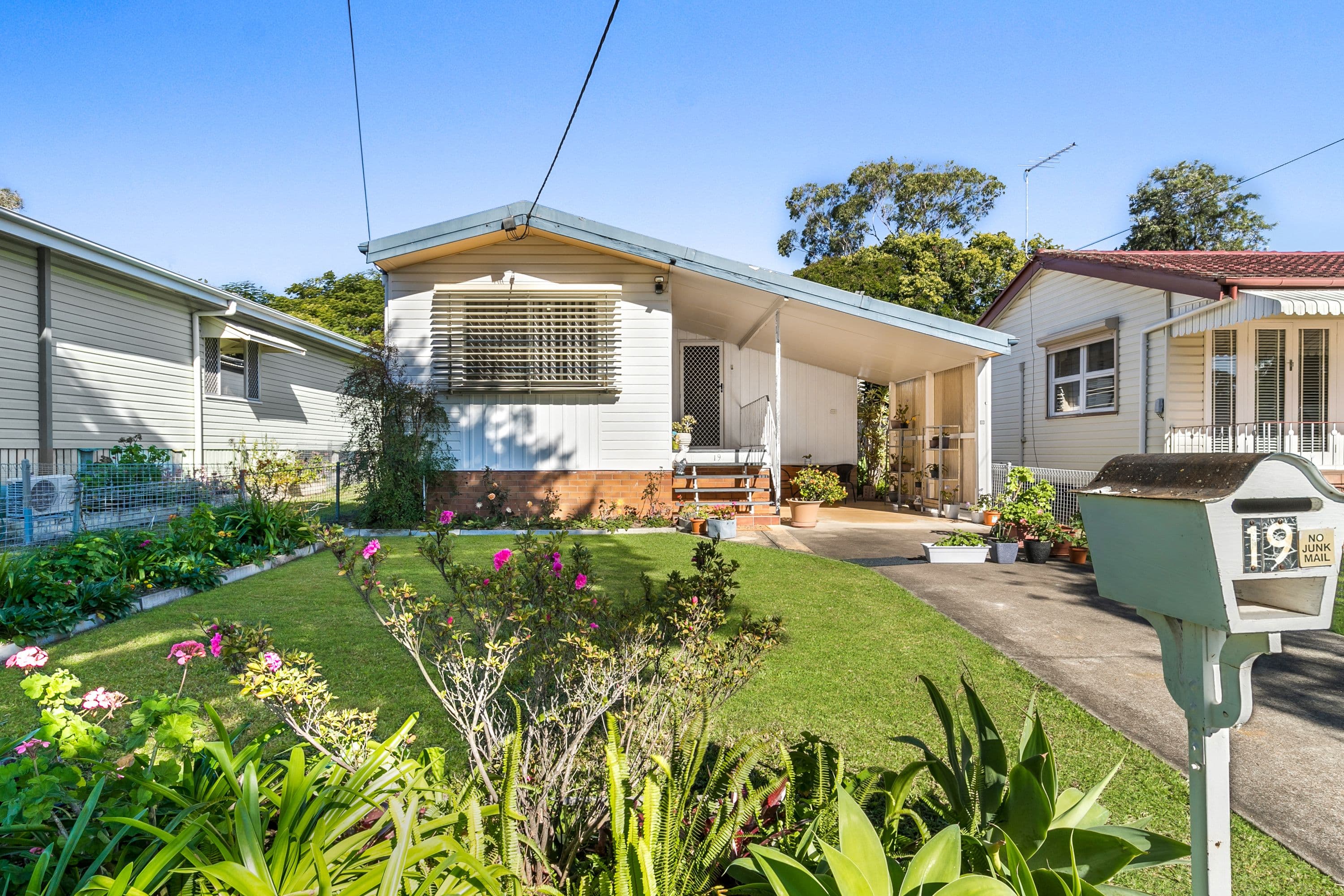 19 Kendall Street, Oxley QLD 4075, Oxley - Image 1