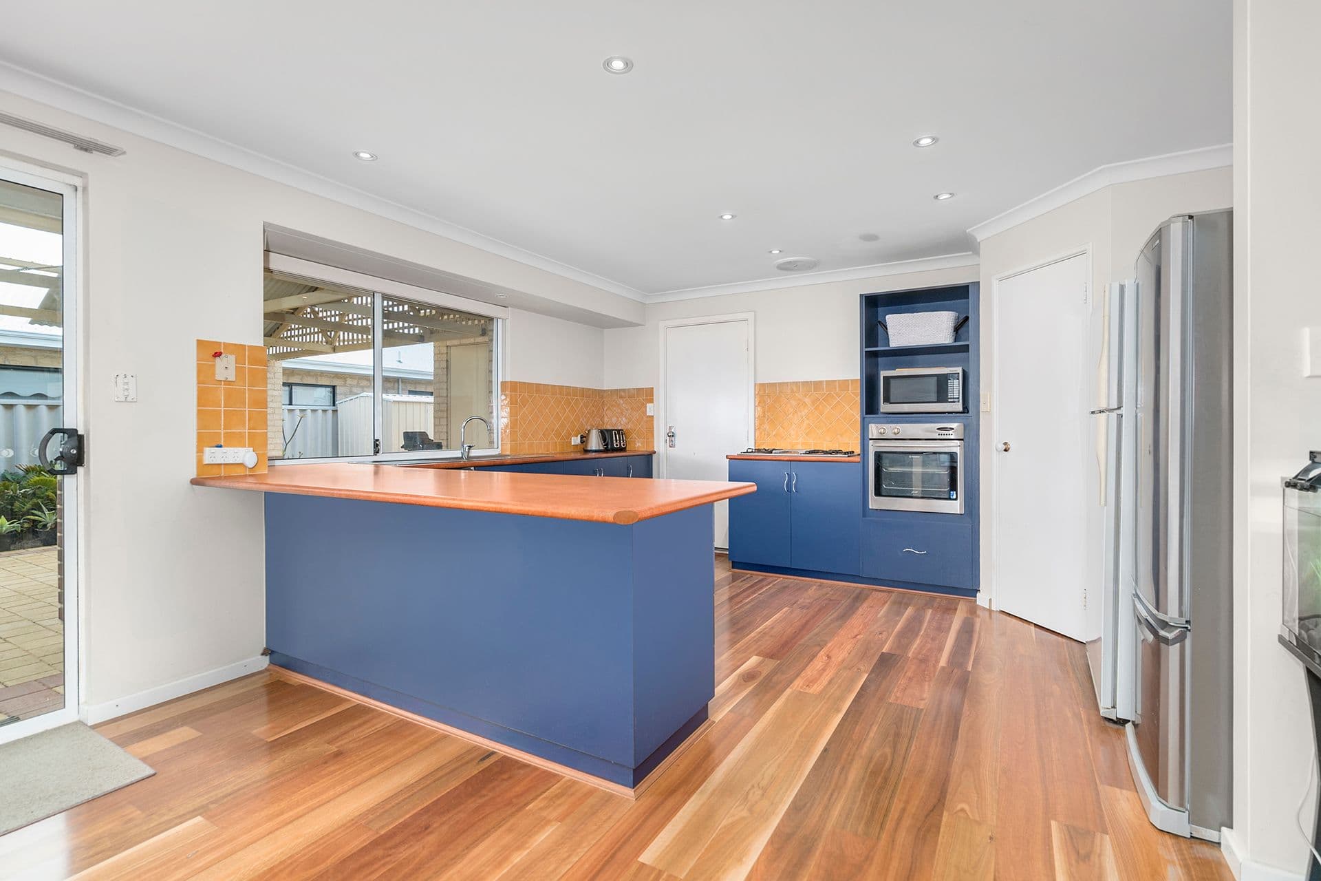 6 Seaview Boulevard, Wandina WA 6530, Wandina - Thumbnail 5